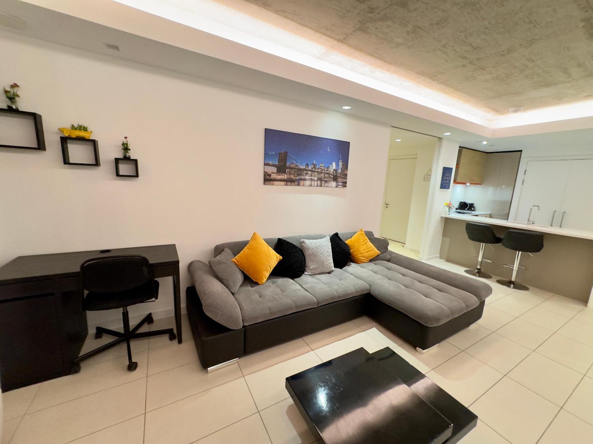 Excel Cosy With Balcony & River View Close To O2 Arena, Cable Car, City Hall Apartamento *