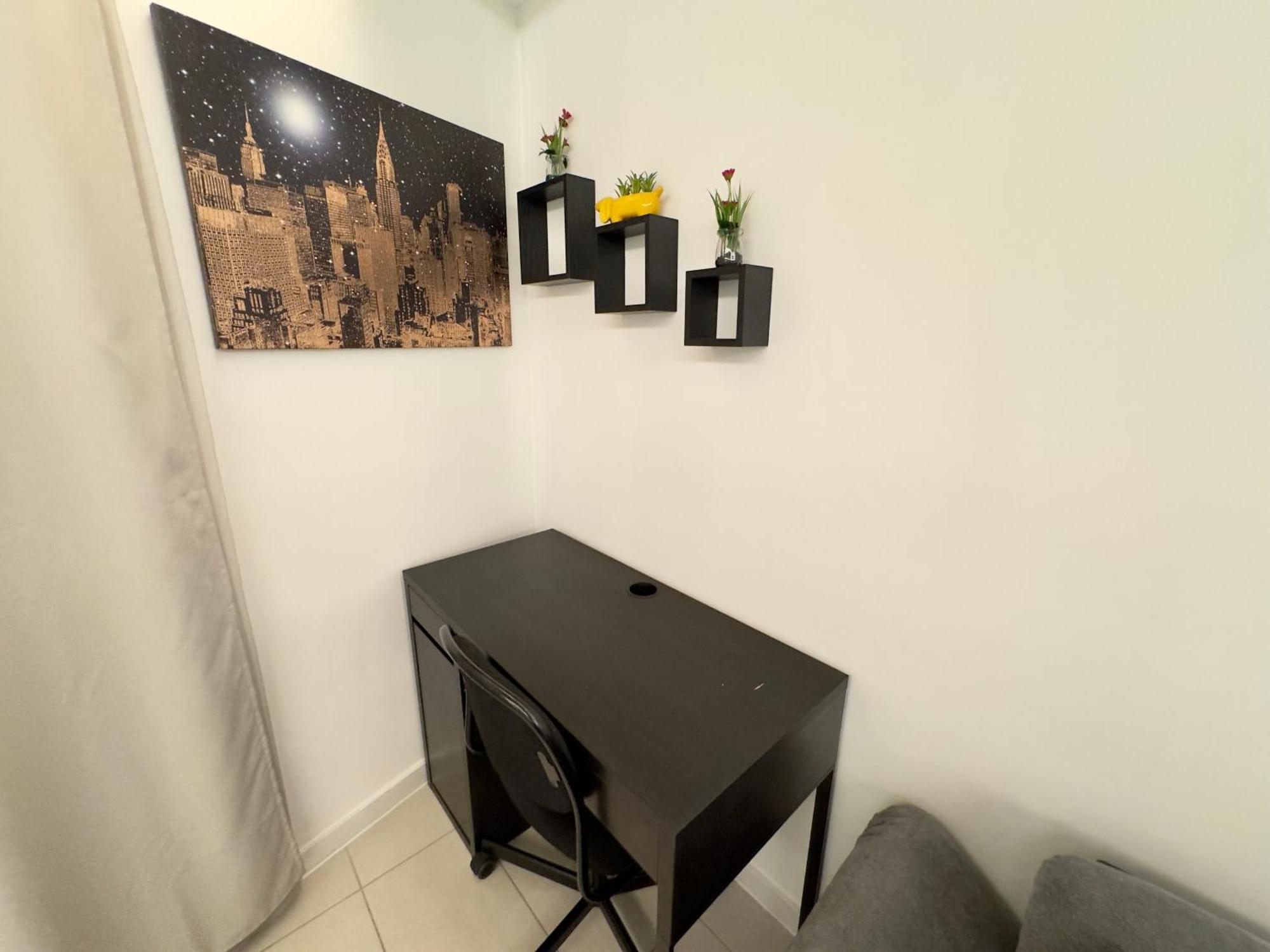 Apartamento Excel Cosy With Balcony & River View Close To O2 Arena, Cable Car, City Hall *
