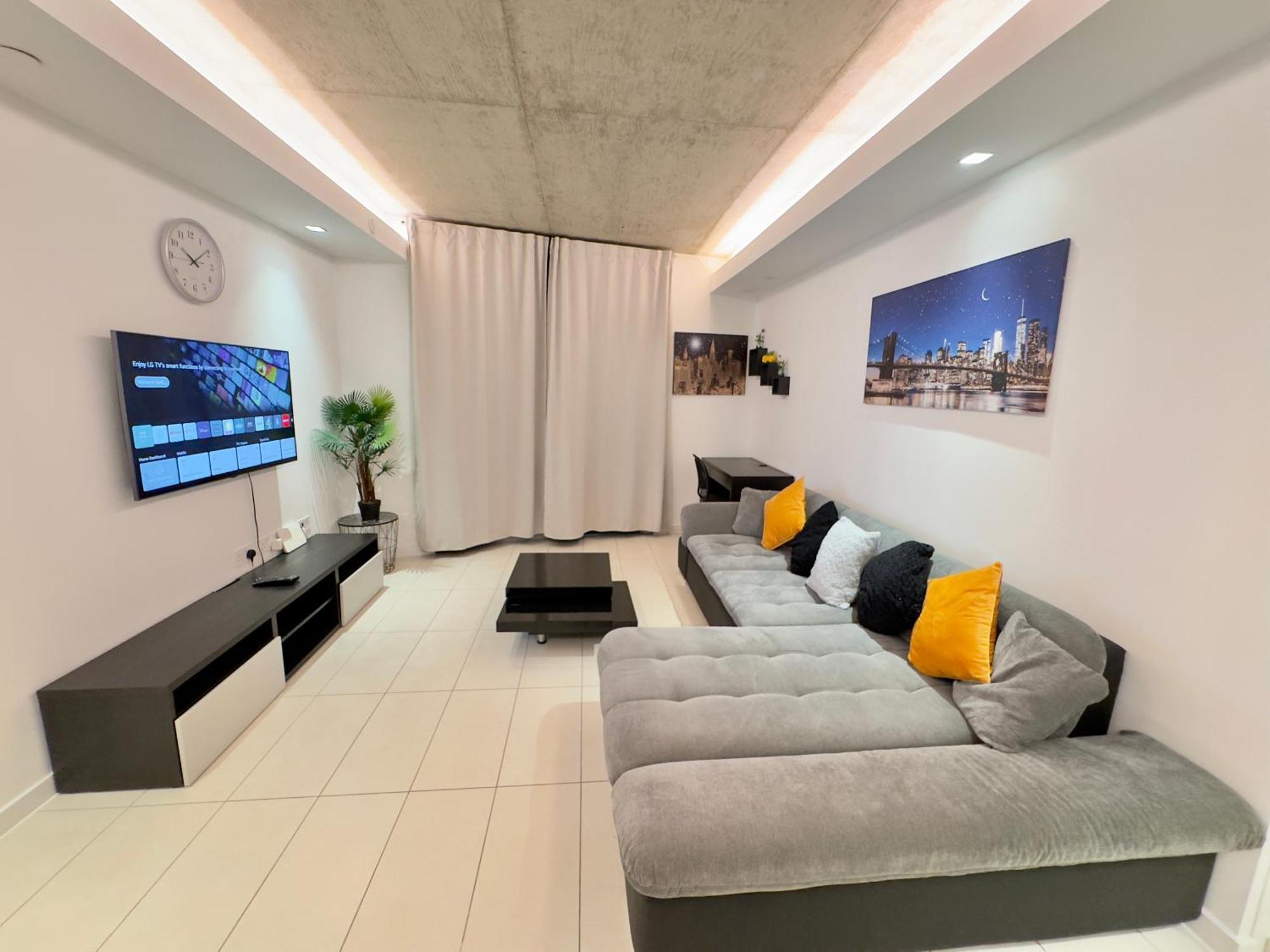 Apartamento Excel Cosy With Balcony & River View Close To O2 Arena, Cable Car, City Hall *