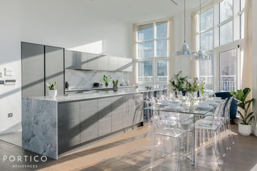 Portico Residences - Stunning Penthouse With River Views In Battersea Appartement