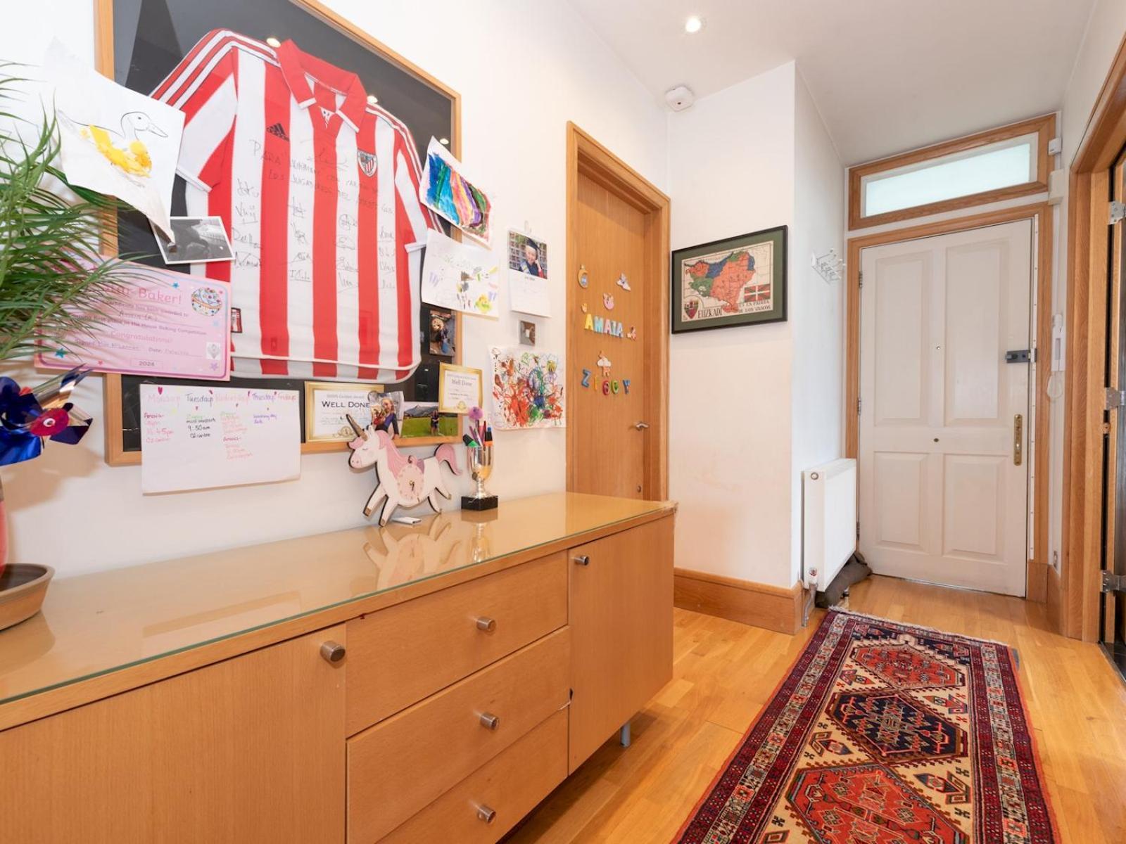 Charming Family-friendly 3bedroom In Belsize Park Pass The Keys