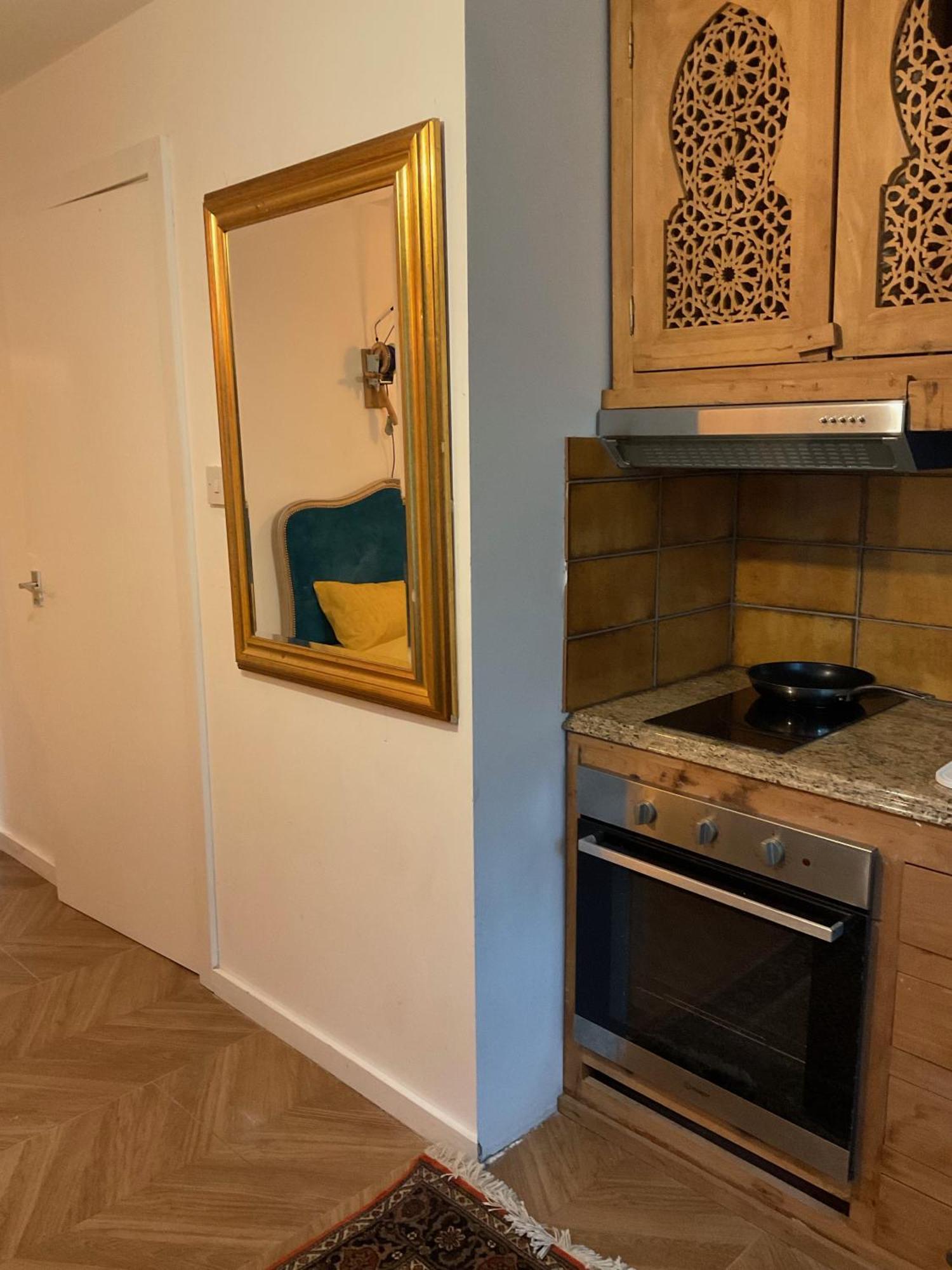 Appartement Studio6 Charming With Modern Amenities In *