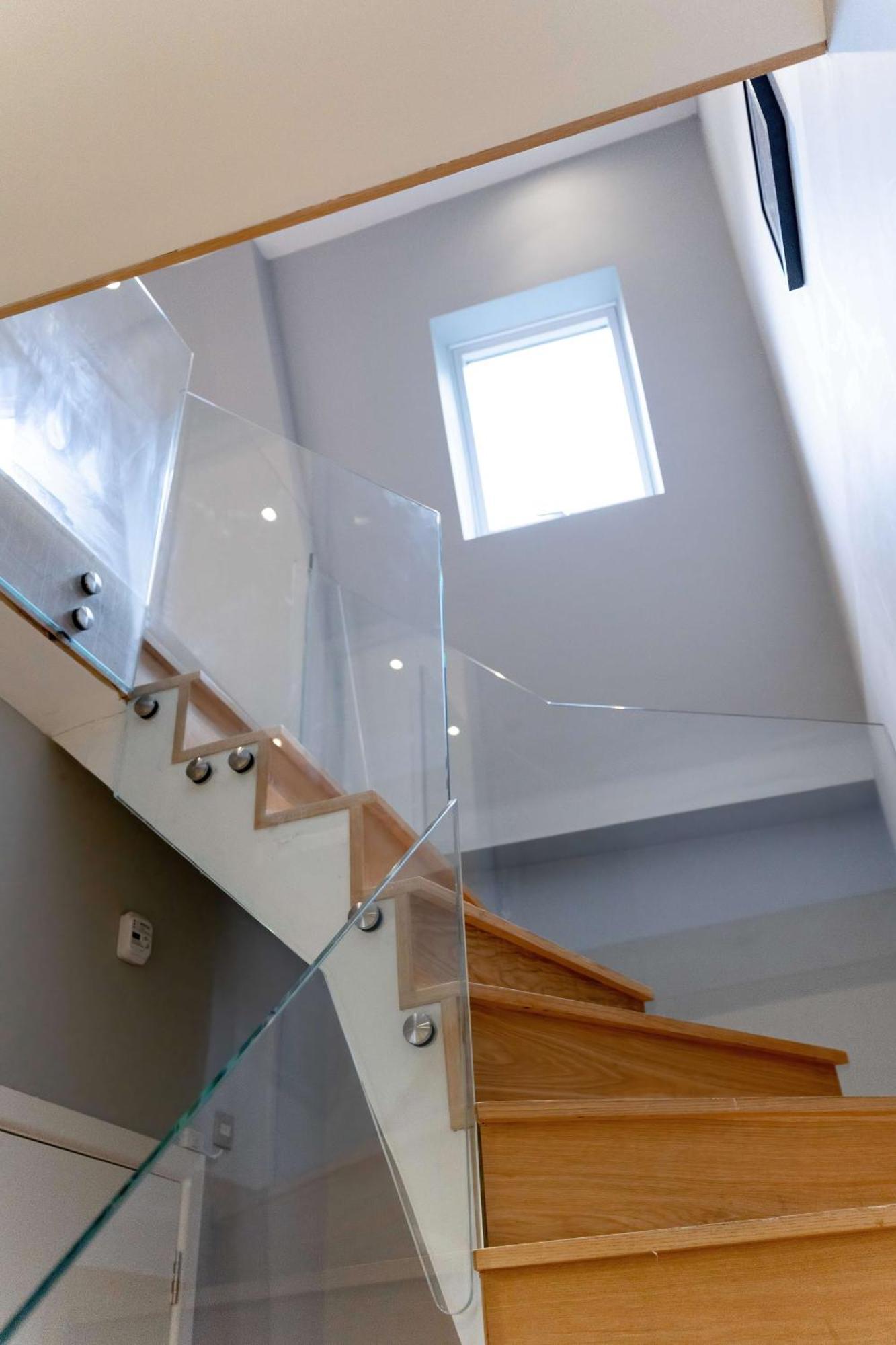 Camden Coach House By Livestay Short Lets & Serviced With Terrace Retreat & Parking * Londres