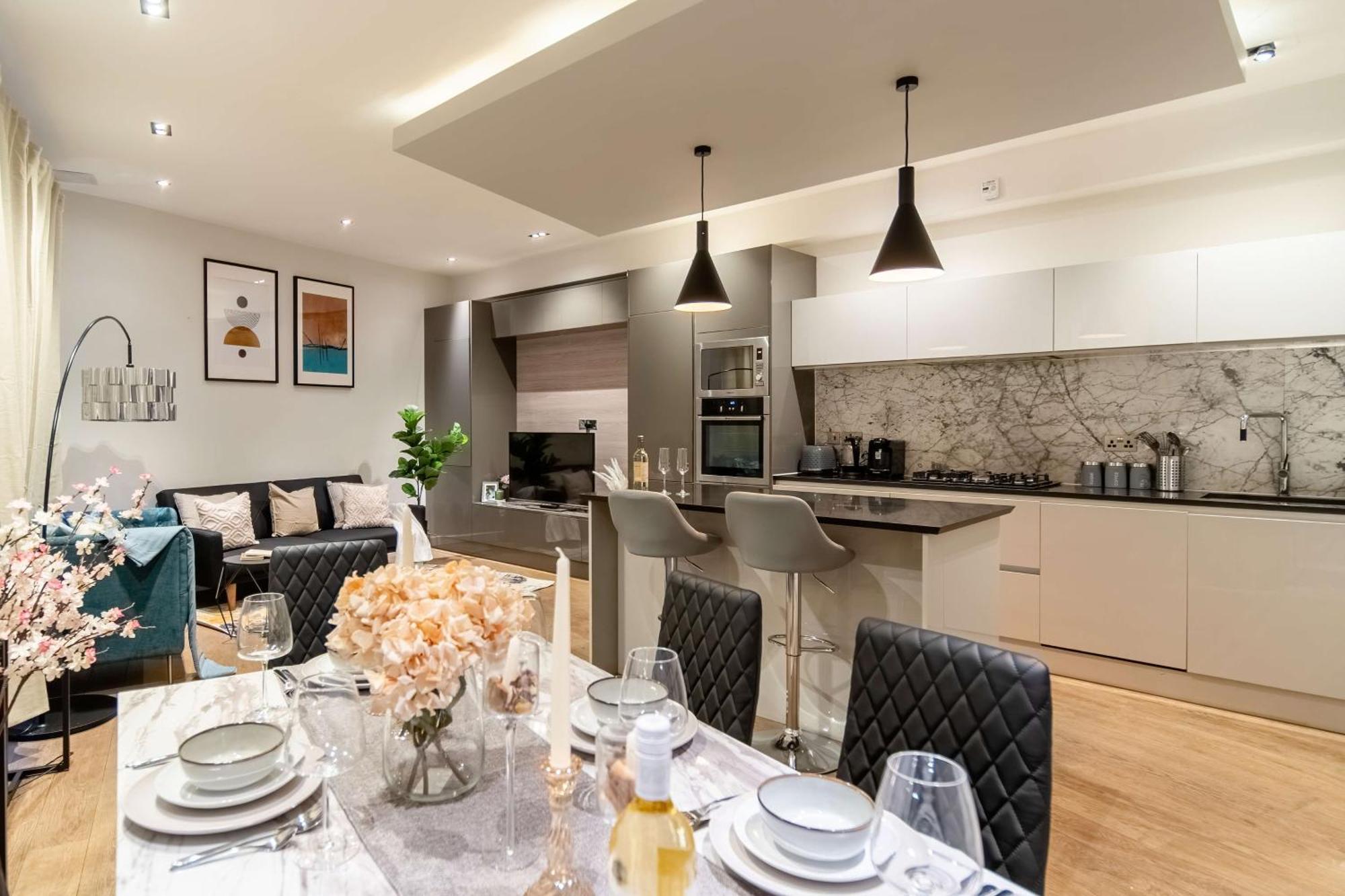 Camden Coach House By Livestay Short Lets & Serviced With Terrace Retreat & Parking * Londres