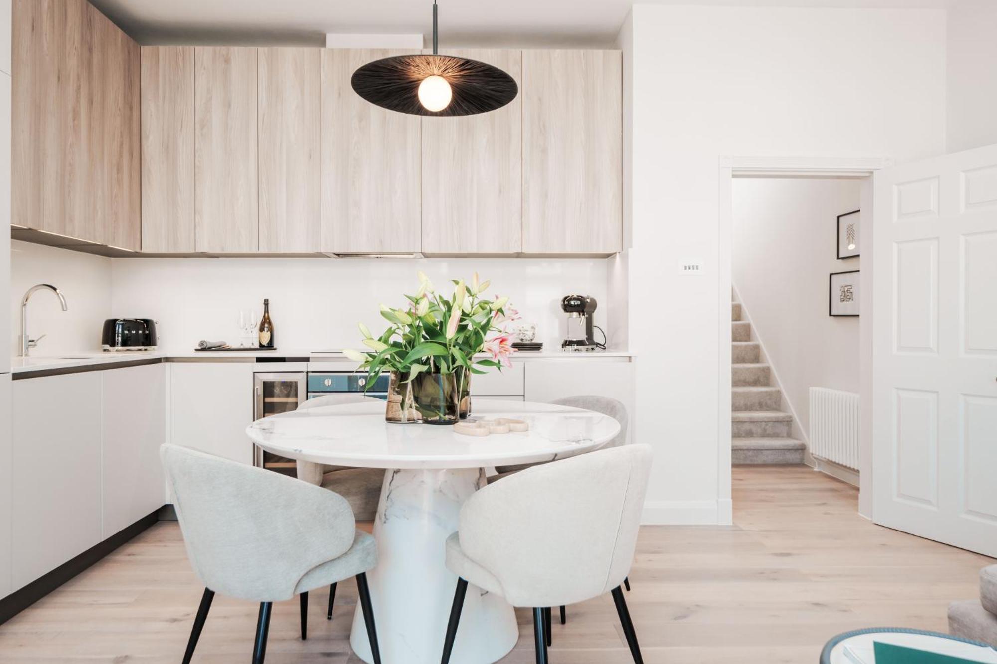 Comfort 3 Bedroom In Notting Hill *