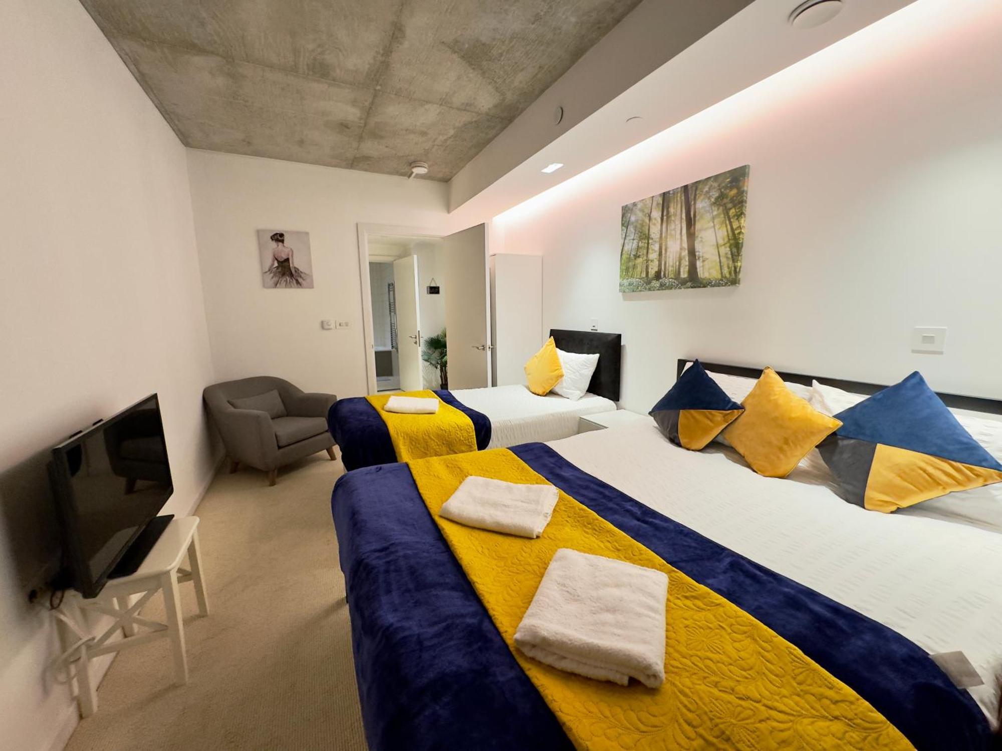 Excel Cosy With Balcony & River View Close To O2 Arena, Cable Car, City Hall