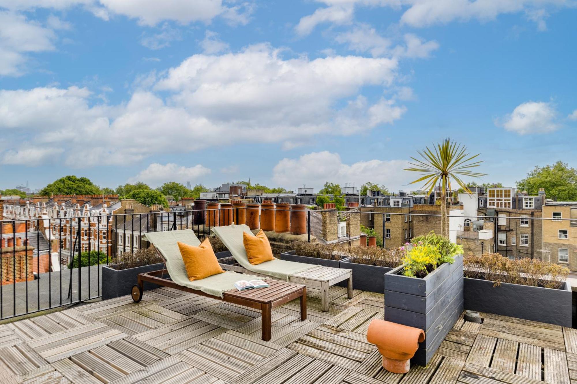 Luana's Stunning Rooftop London