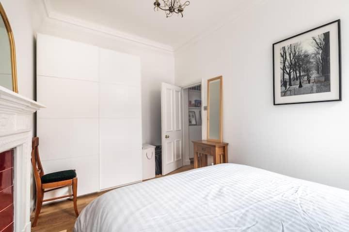 Apartment 1-bed Flat In Westminster *