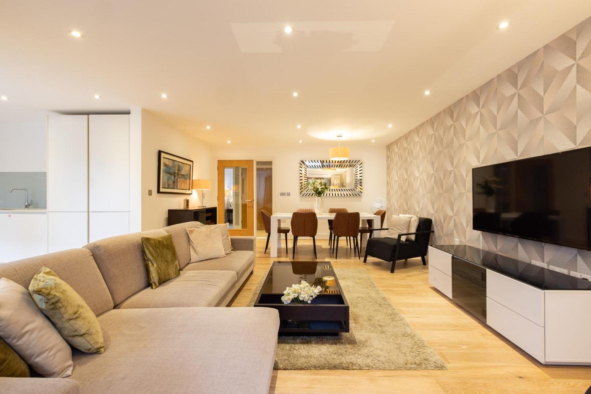 Appartement Modern, Spacious With Patio