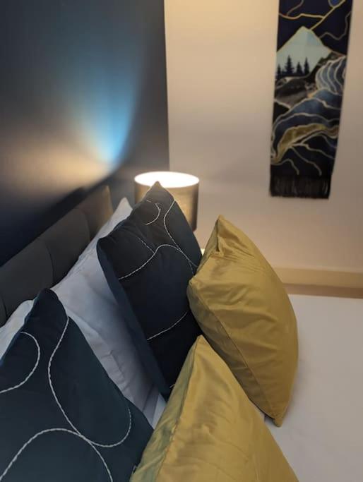 Appartement Premium Offers L Last-minute L Remigro Short Lets L 1 Bed Flat L Royal Docks L Airport & Excel L 2 Bed St Albans L Family Friendly L Near Bus Stop L Centre L Book Today With Remigro