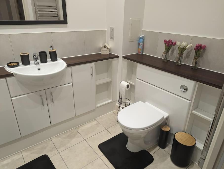 Premium Offers L Last-minute L Remigro Short Lets L 1 Bed Flat L Royal Docks L Airport & Excel L 2 Bed St Albans L Family Friendly L Near Bus Stop L Centre L Book Today With Remigro * Londres