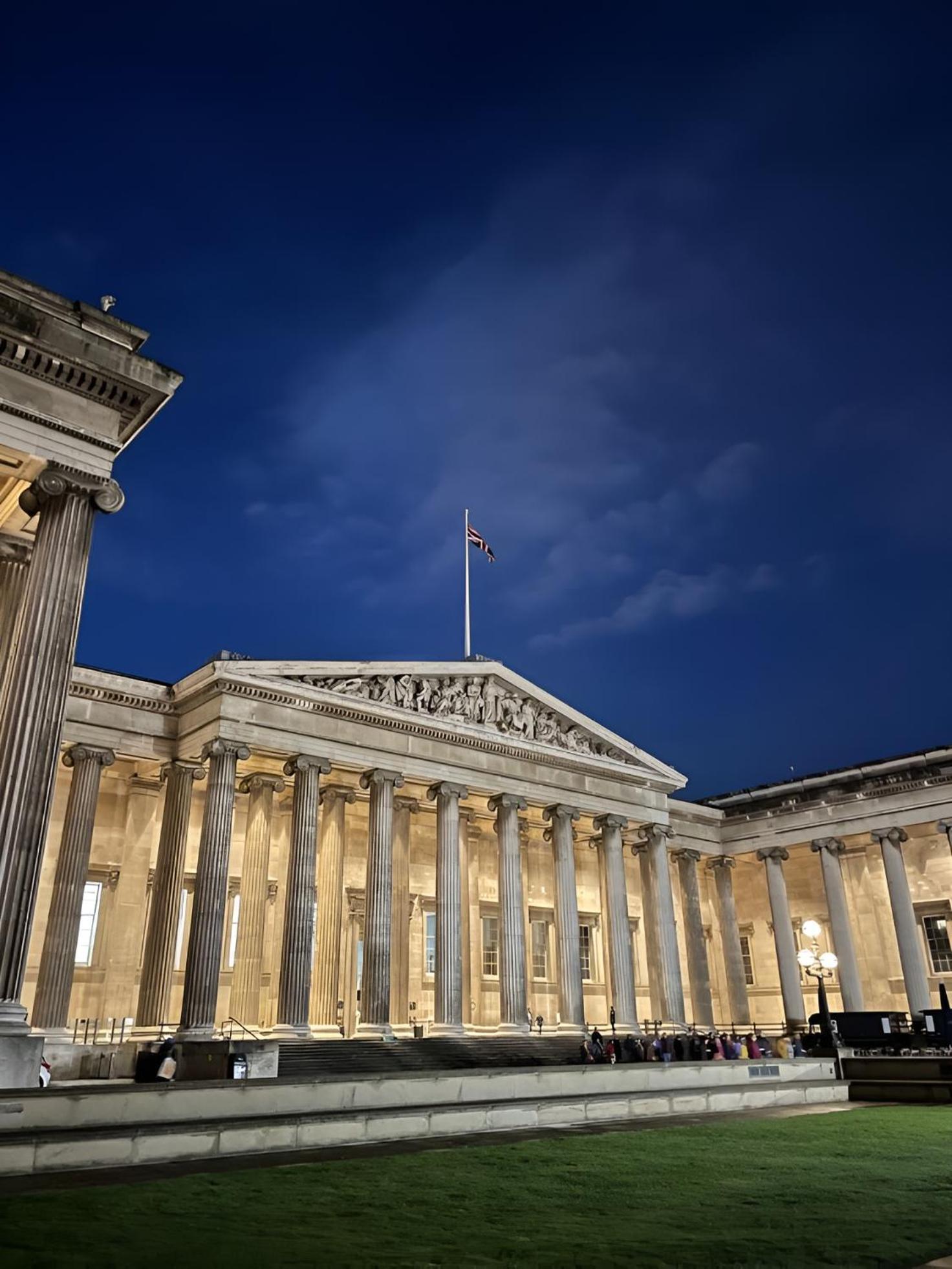 Cool Covent Garden Theatre Design Hub For Families Friends Couples Apartment London