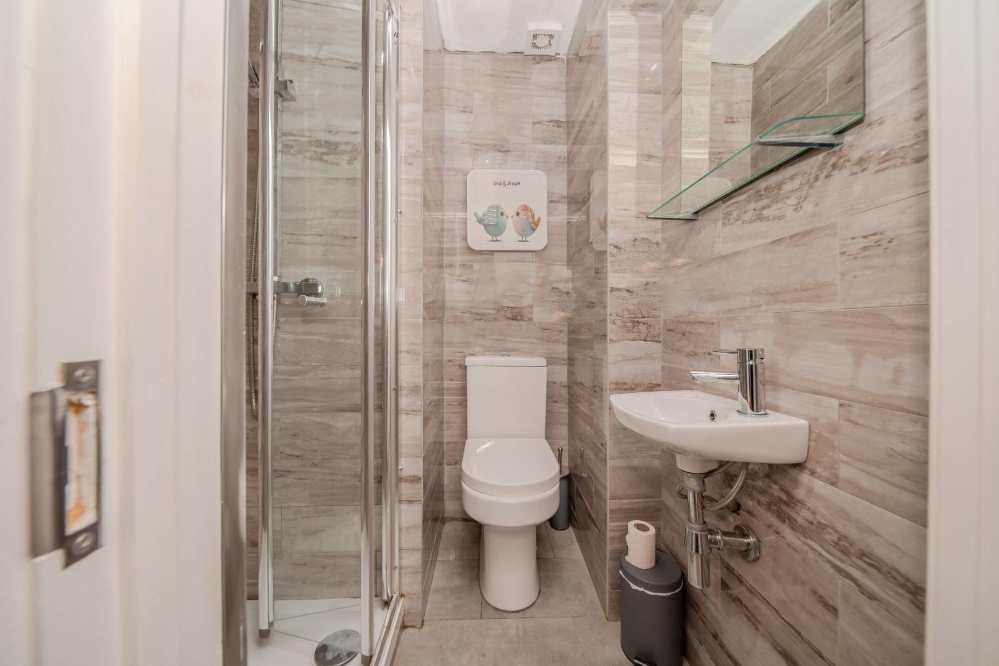 Harmonynest Parkview Elegance Pensión *
