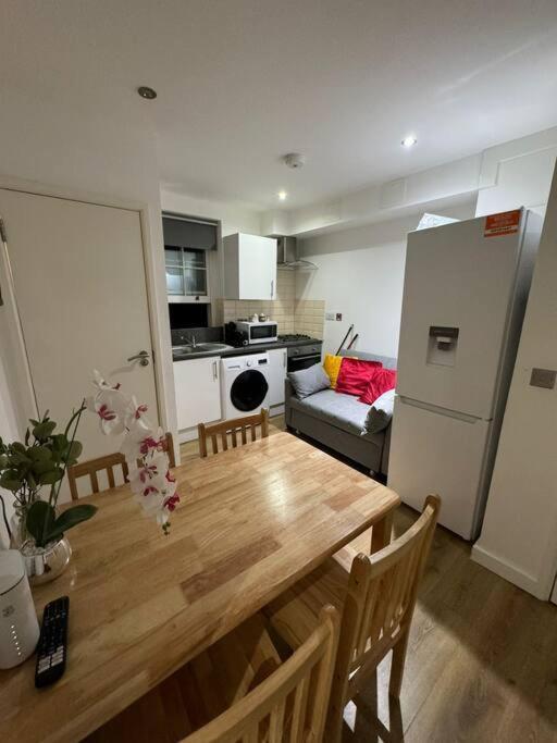 Apartamento Sleep 6 - 5 Min From Camden Market Hw5