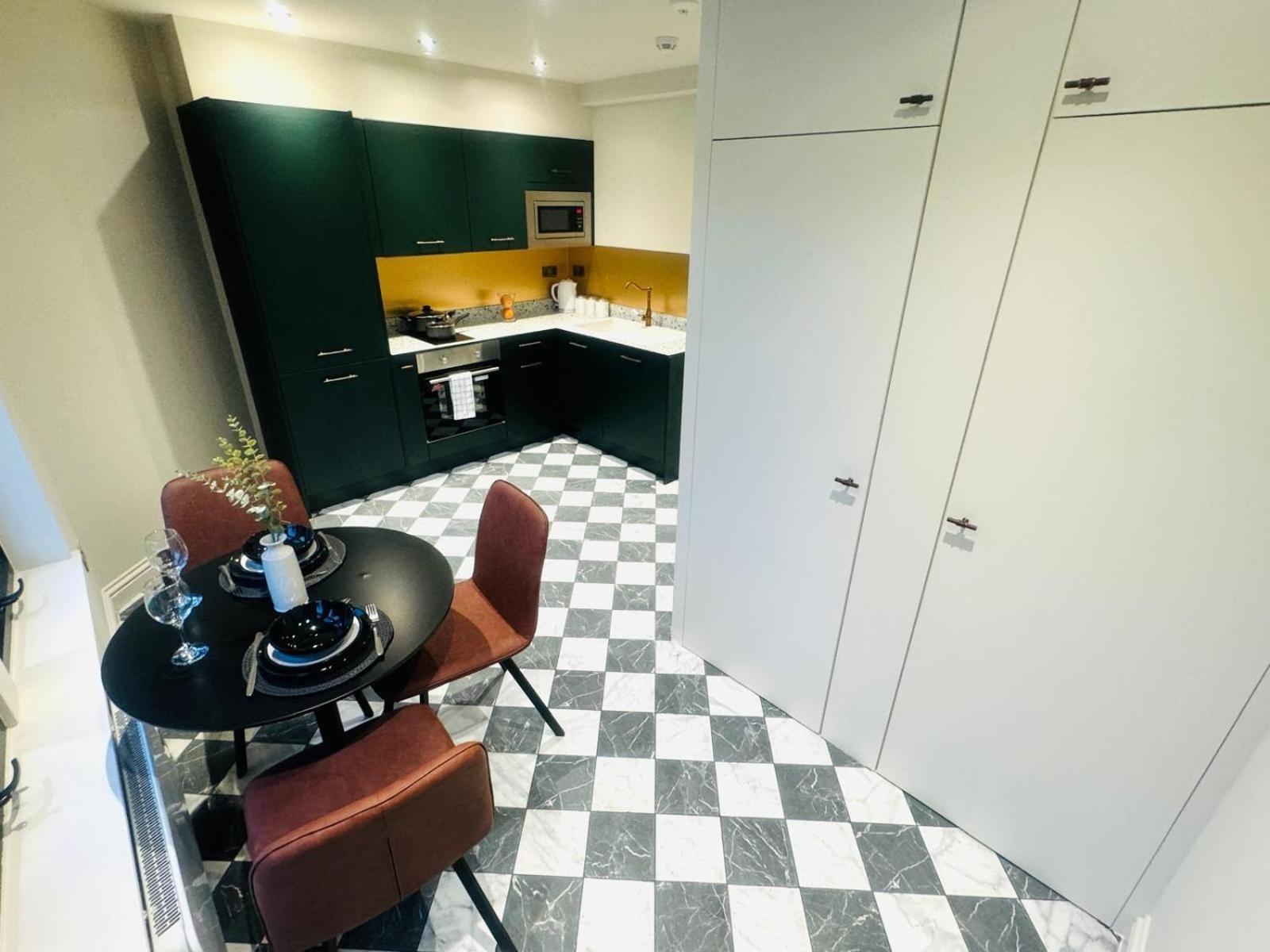 Luxury Flats, Location In Town * Londres