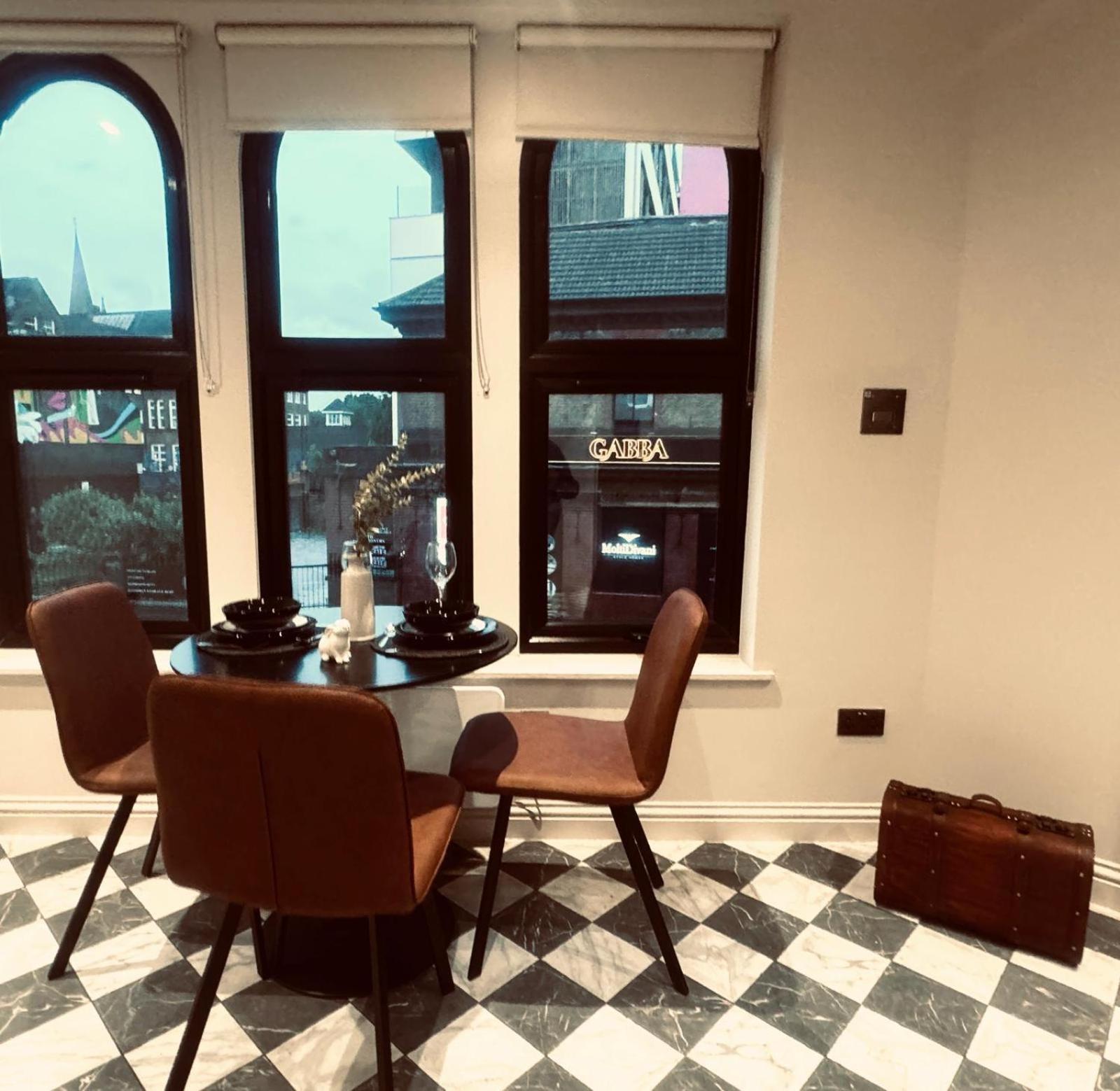 Apartamento Luxury Flats, Location In Town *