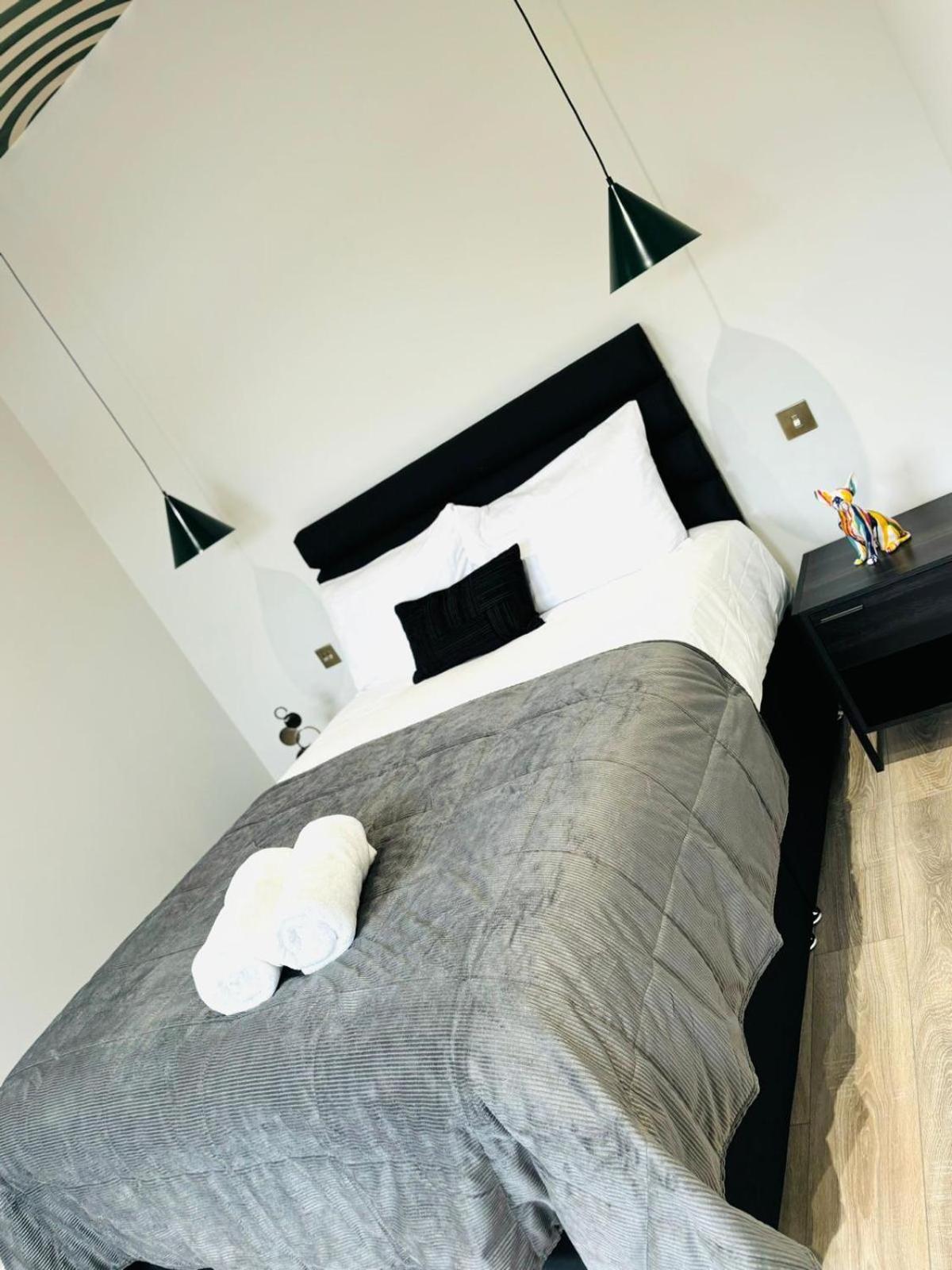 Luxury Flats, Location In Town Apartamento *