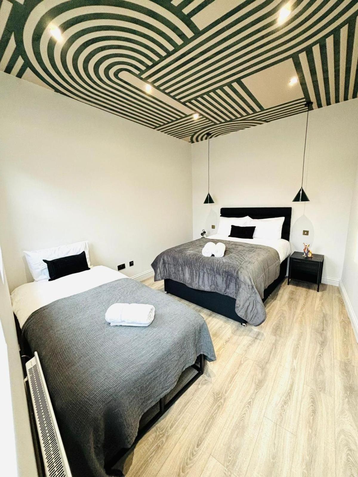 Luxury Flats, Location In Town Apartamento