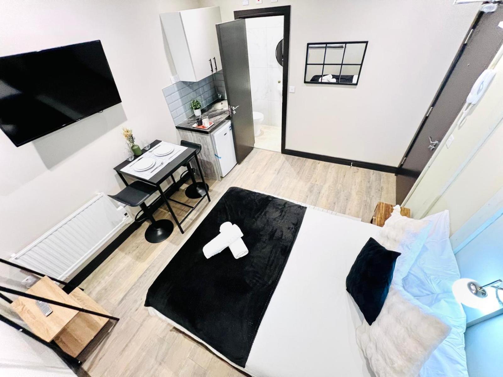 Luxury Flats, Location For Tourists *