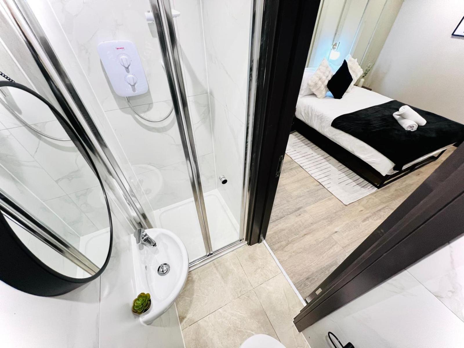 Luxury Flats, Location For Tourists