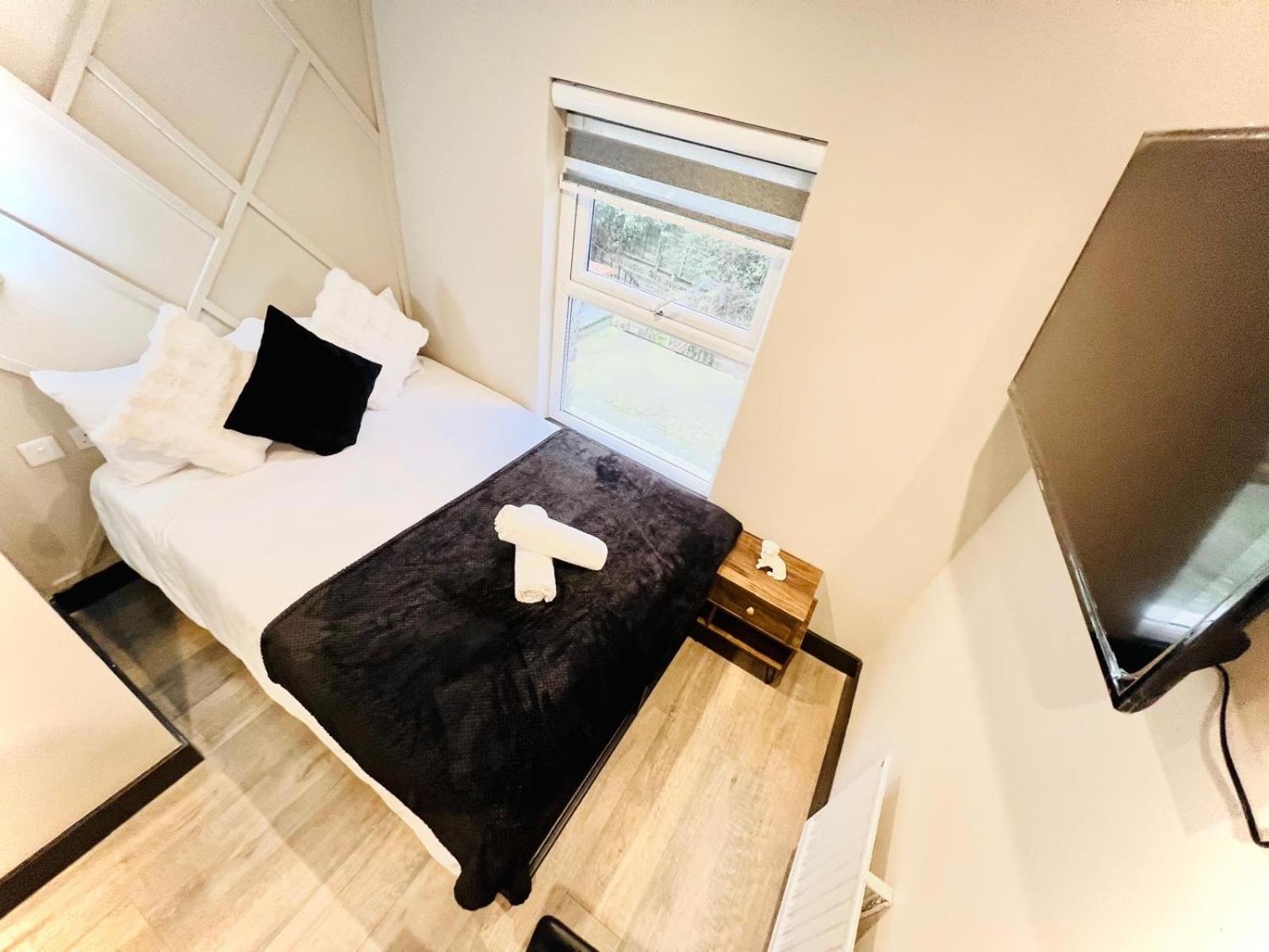 Luxury Flats, Location For Tourists