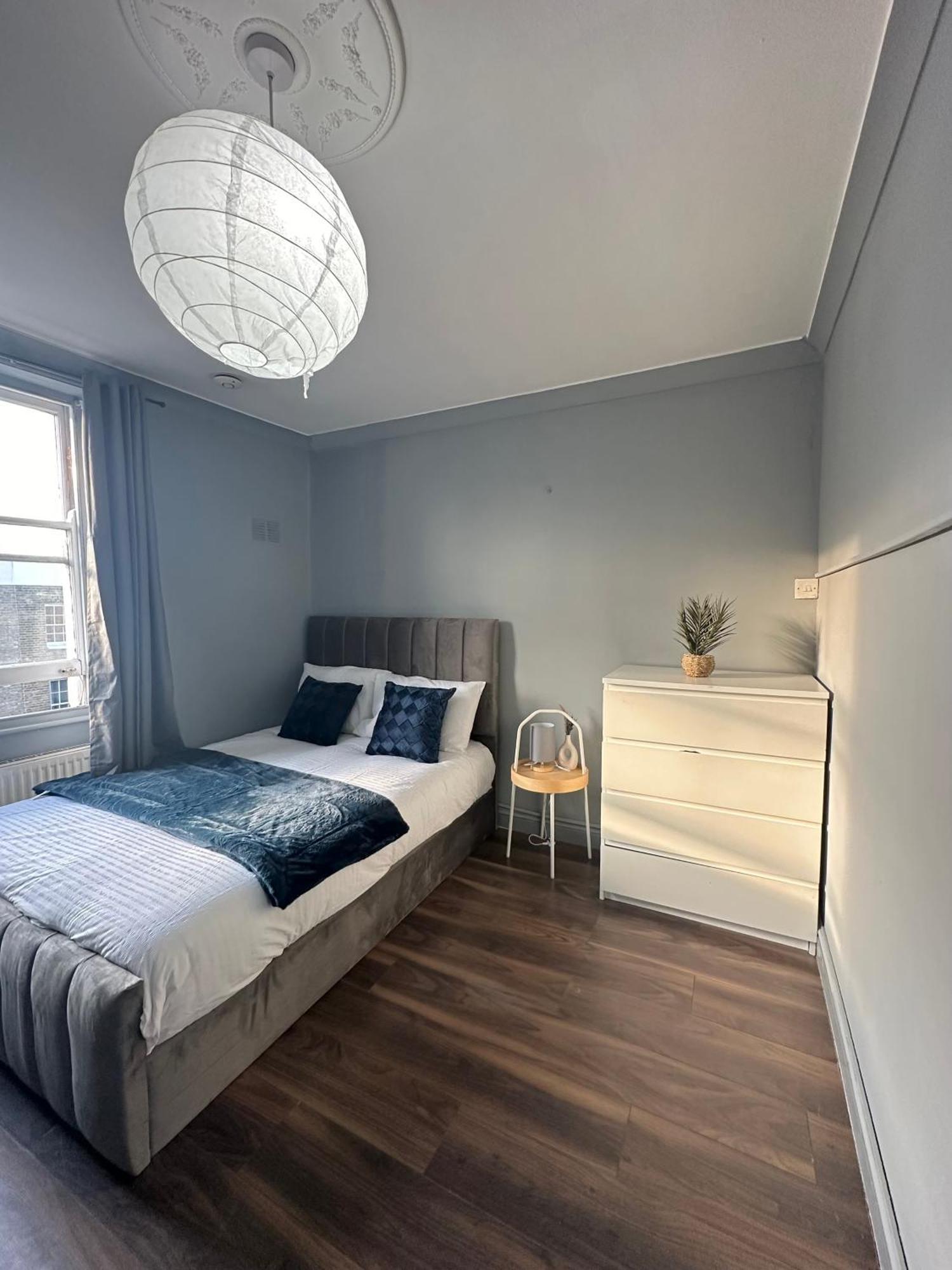Hospedagem domiciliar Luxury In A 4 Bedroom Flat! 4 Minutes Walk To Kingscross, St Pancras *
