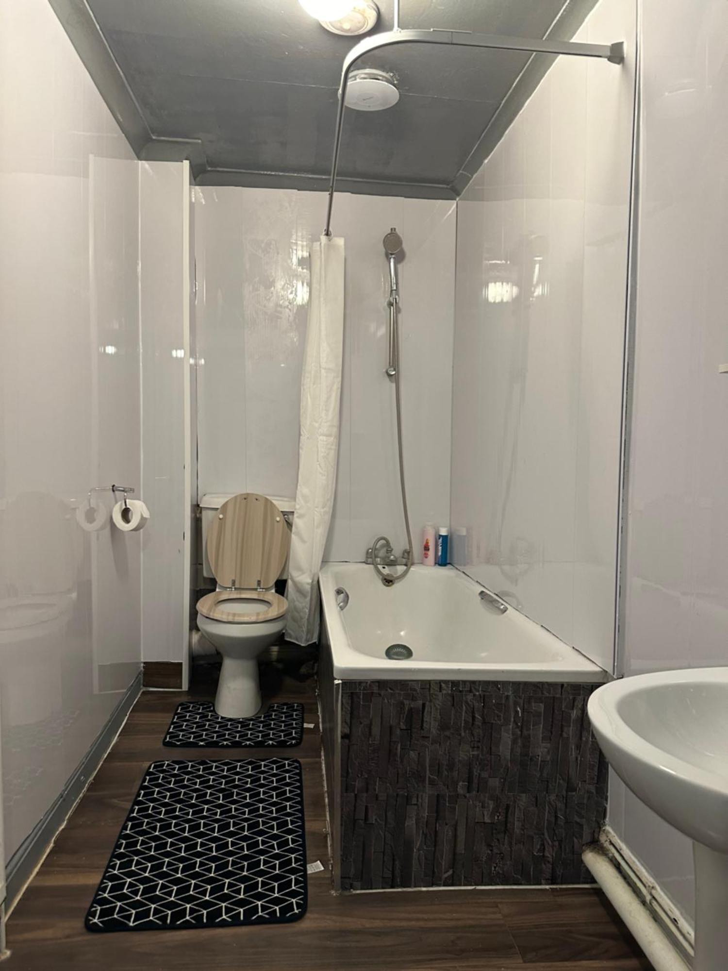 Luxury In A 4 Bedroom Flat! 4 Minutes Walk To Kingscross, St Pancras * Londres