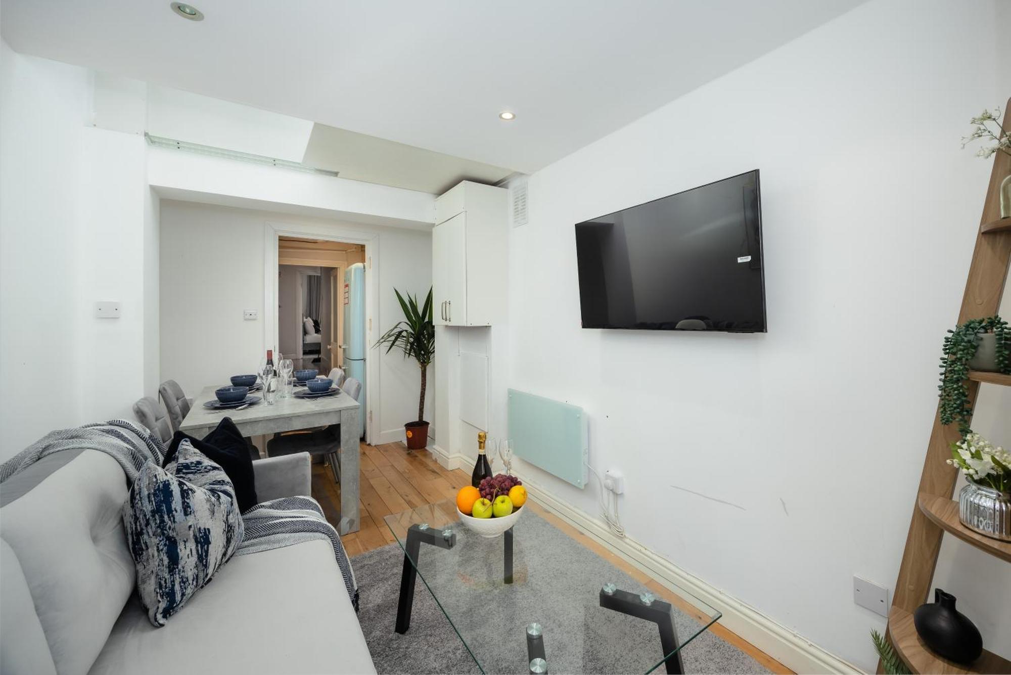 Elegant & Spacious - Minutes To Kensington * London