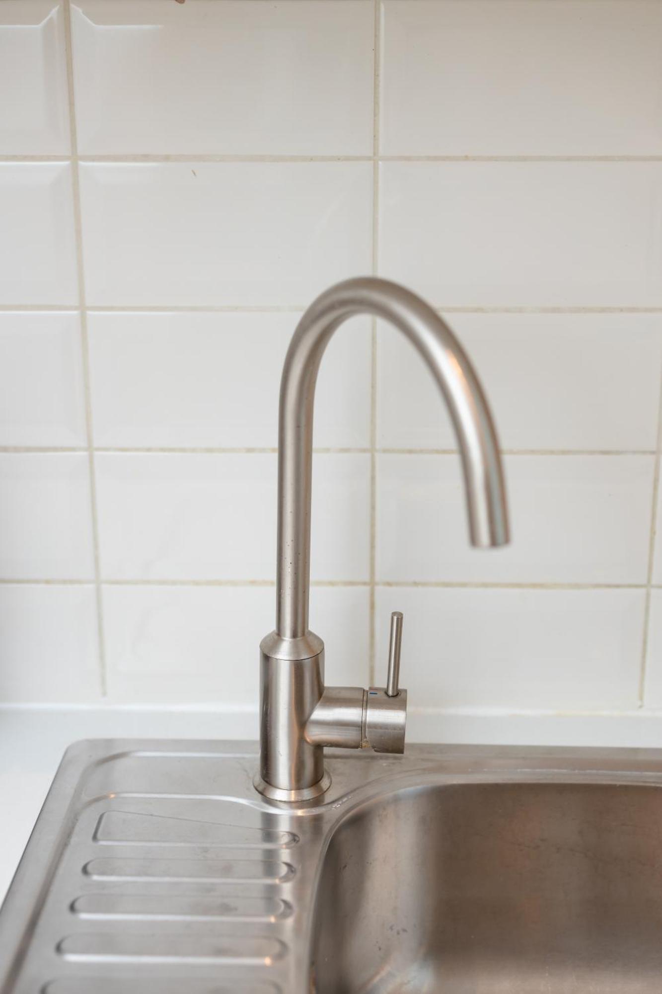 Elegant & Spacious - Minutes To Kensington Apartment London