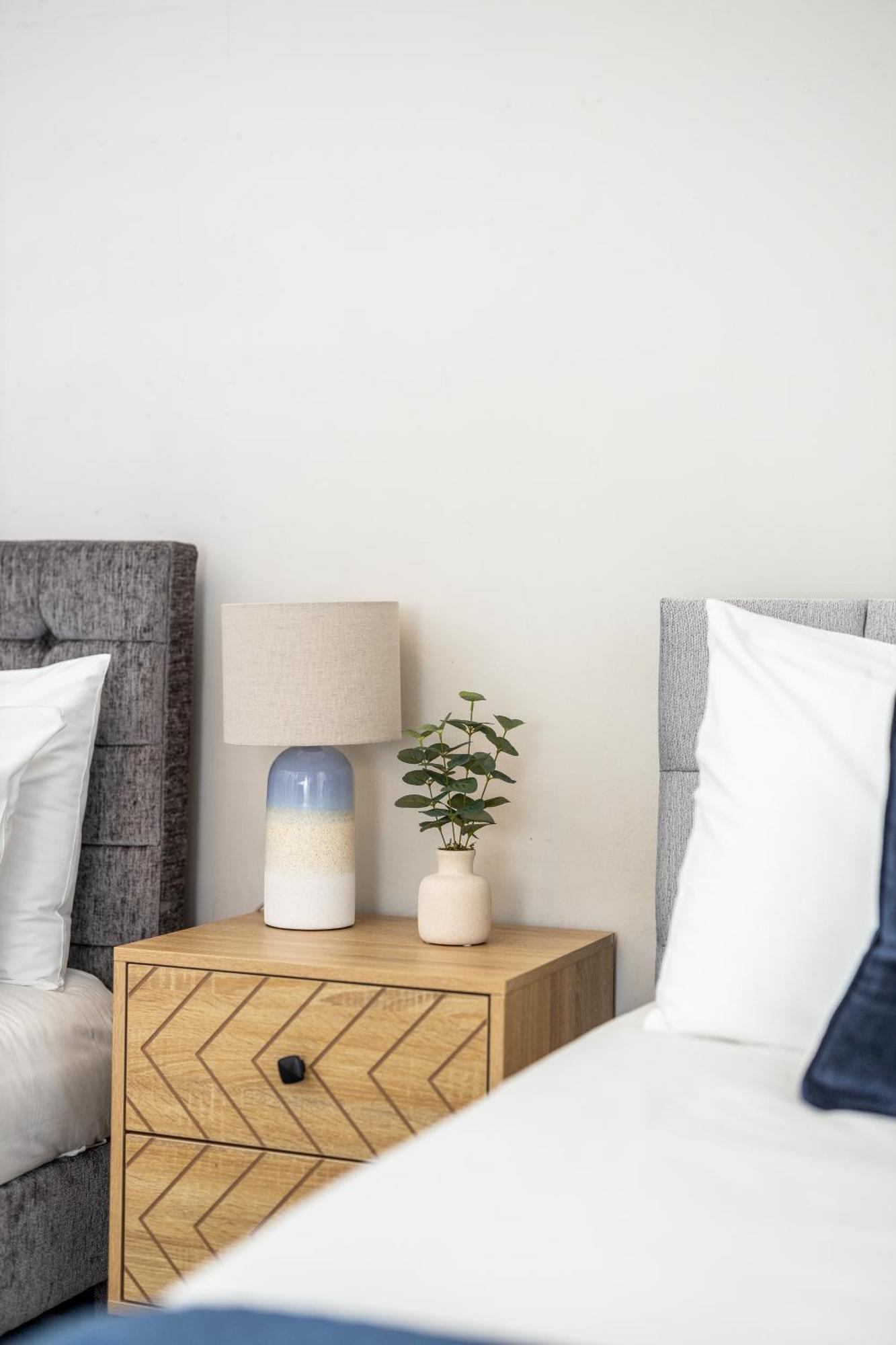 Apartment Elegant & Spacious - Minutes To Kensington London