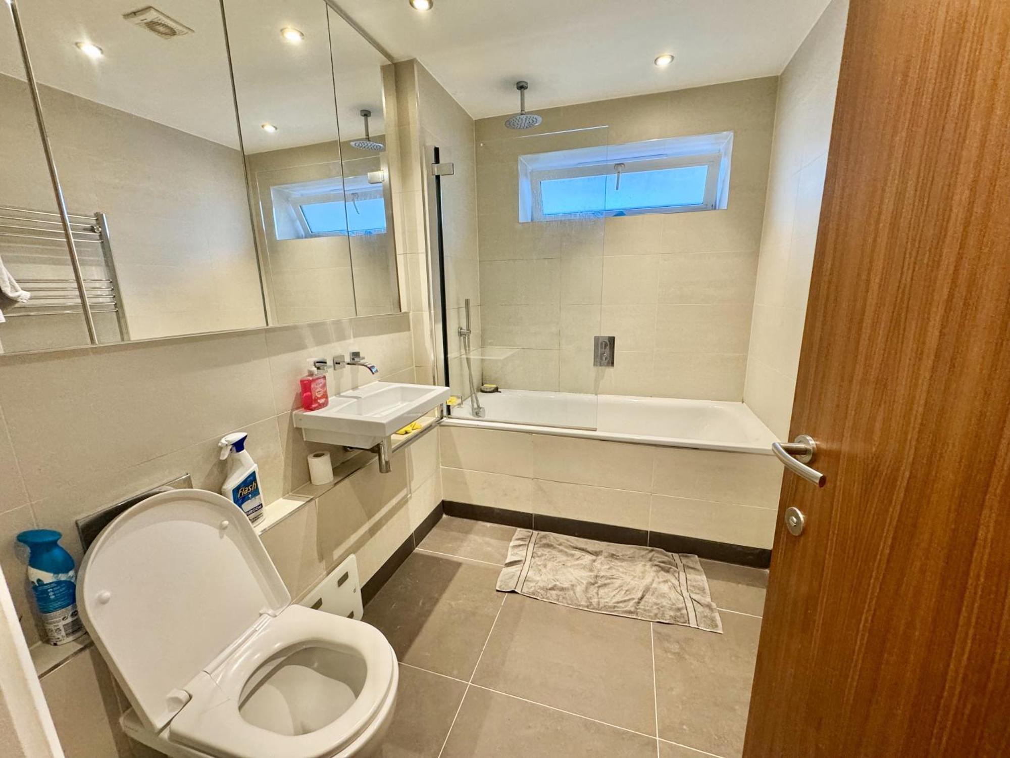 Bromley Gateaway Apartment