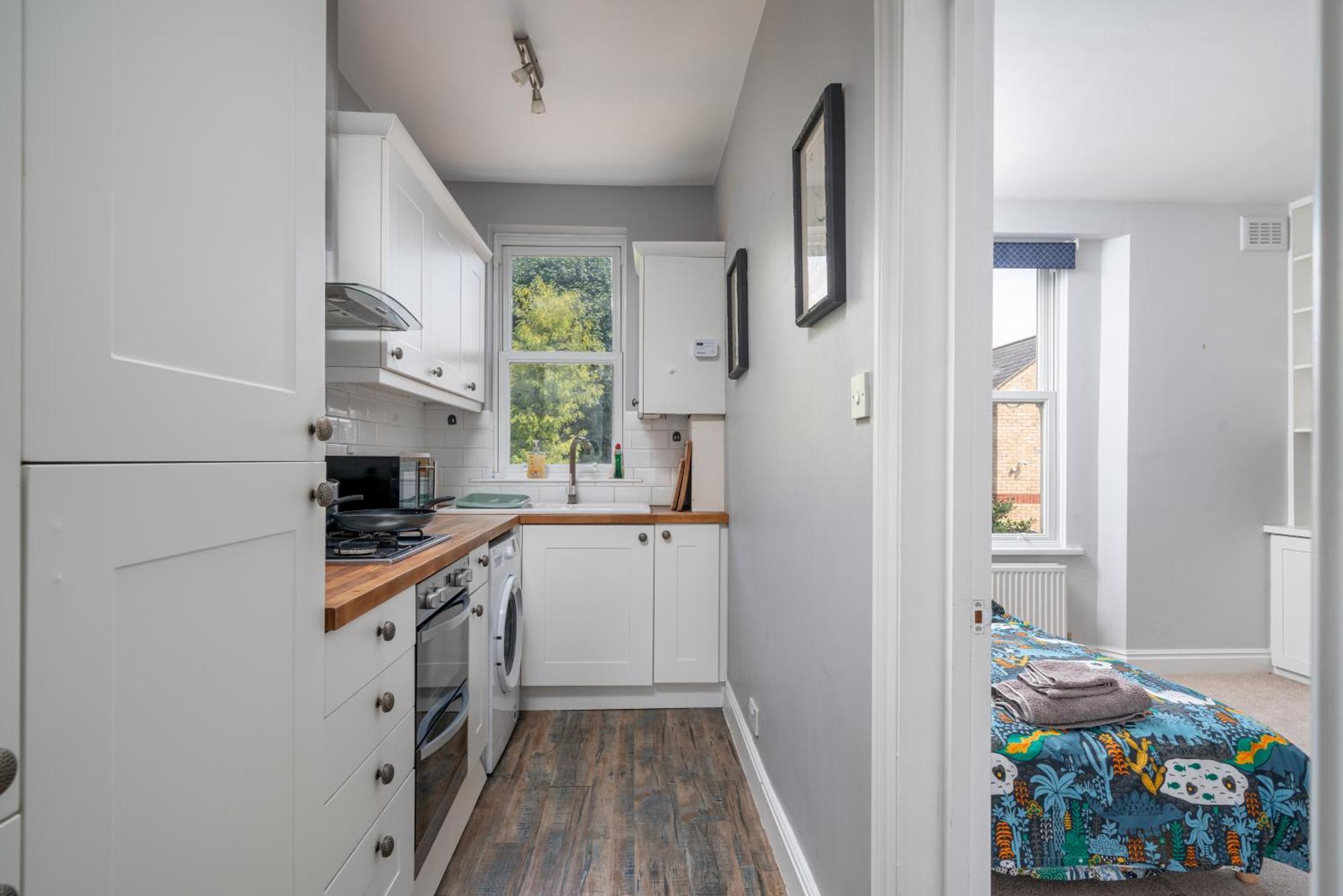 Lovely & Bright 1 Bedroom Flat In London's Zone 2 * Londres
