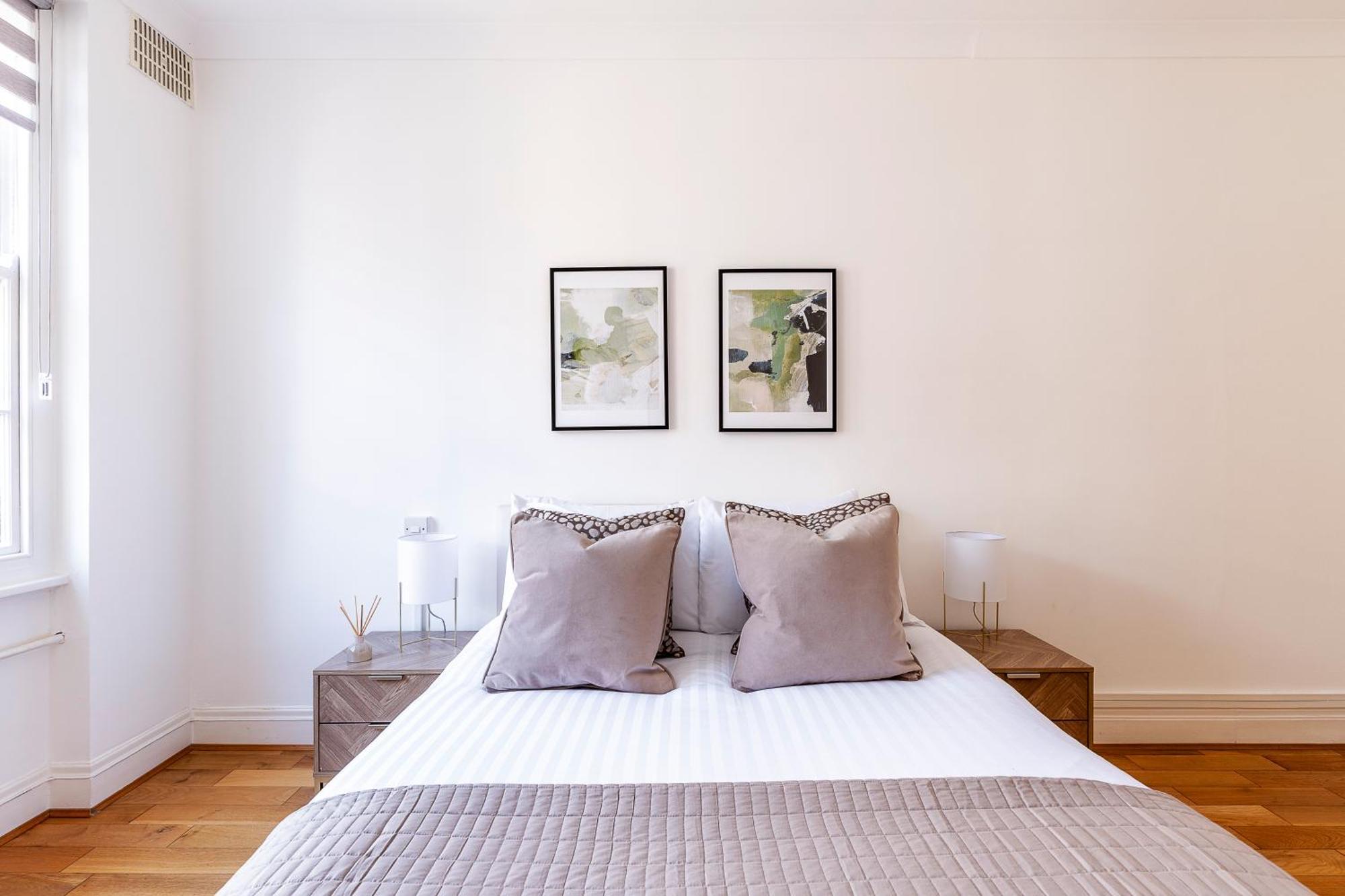 Modern 2 Bedroom Flat Near Queensway Londres