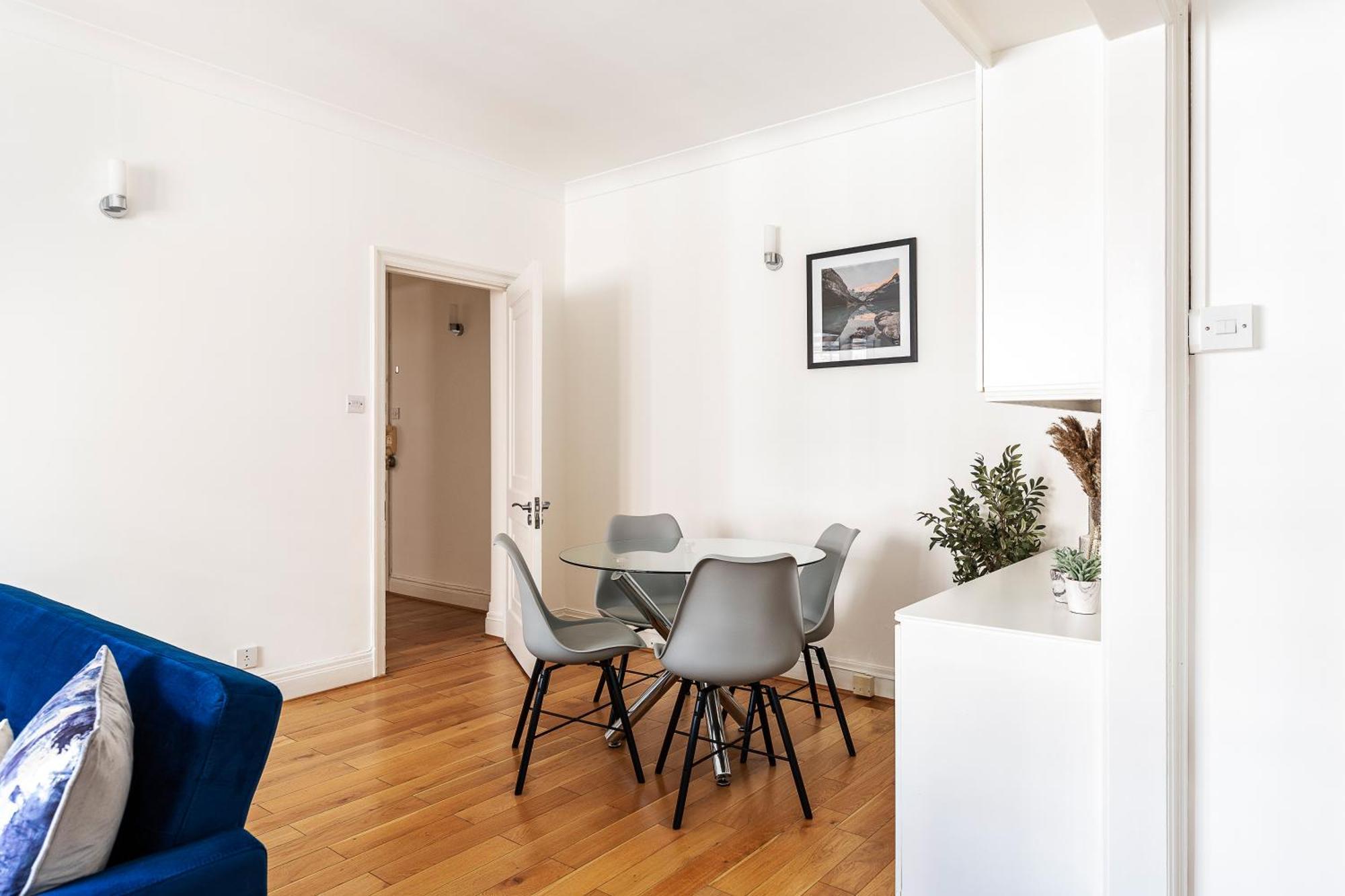 Modern 2 Bedroom Flat Near Queensway Appartement