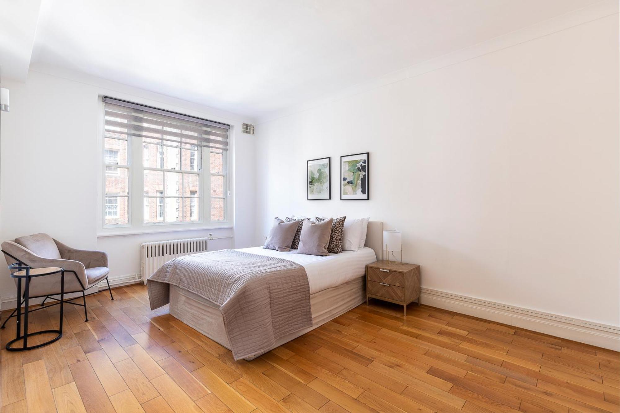Modern 2 Bedroom Flat Near Queensway Londres