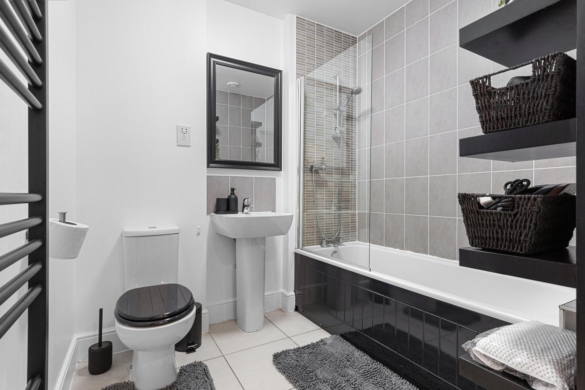 Apartamento Modern 2 Bedroom In Uxbridge Free Parking