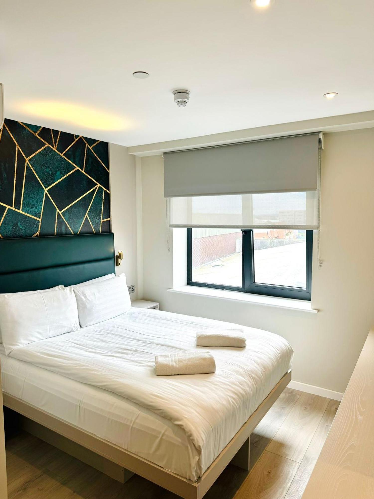 Victoria Aparthotel