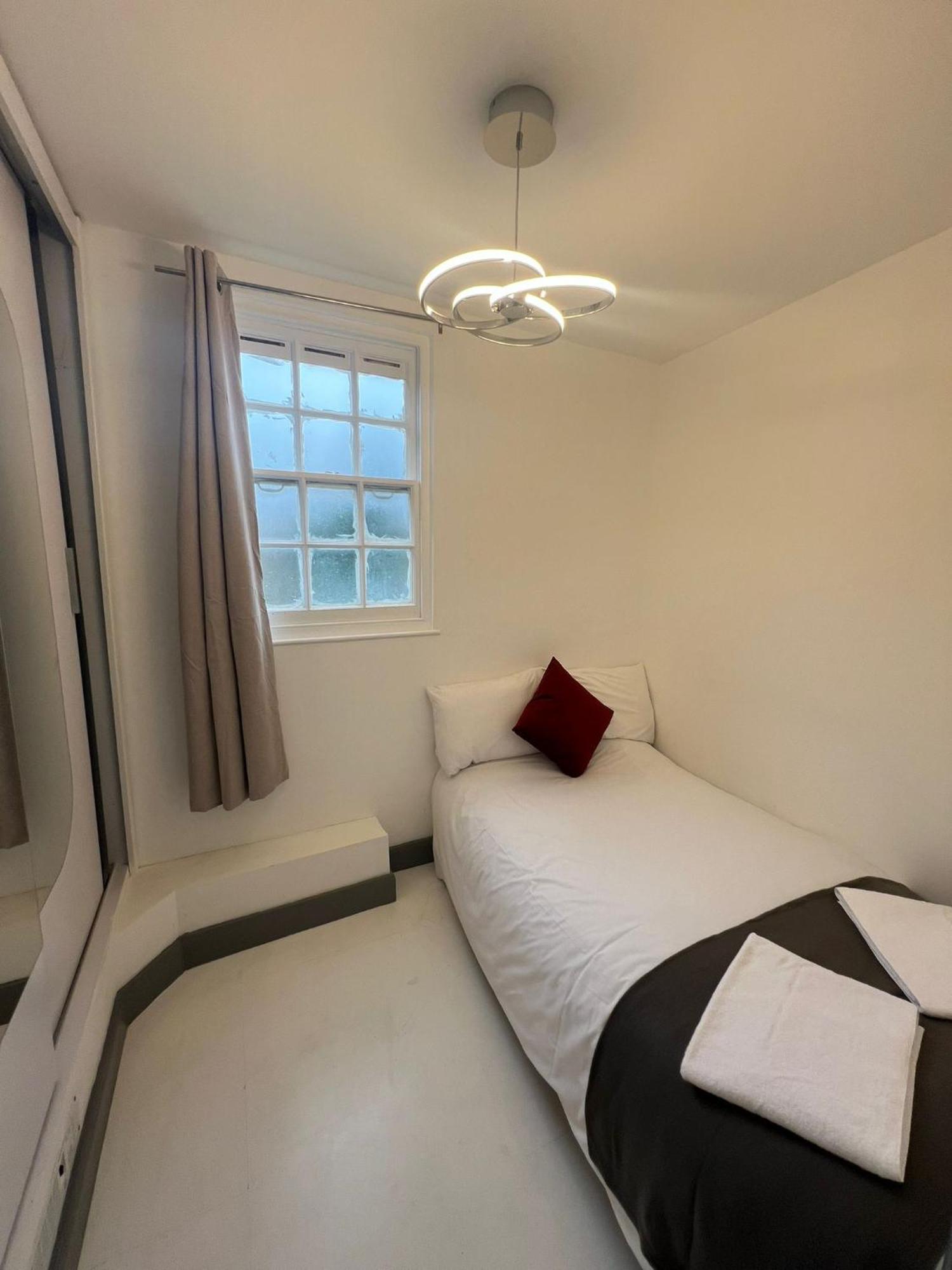 Nice Flat Near Church Street * Londres