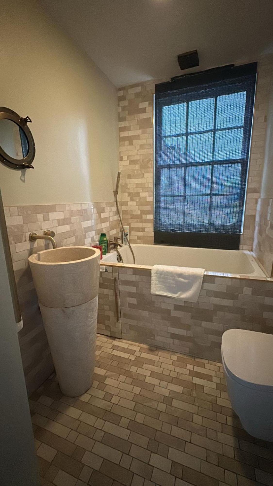Nice Flat Near Church Street
