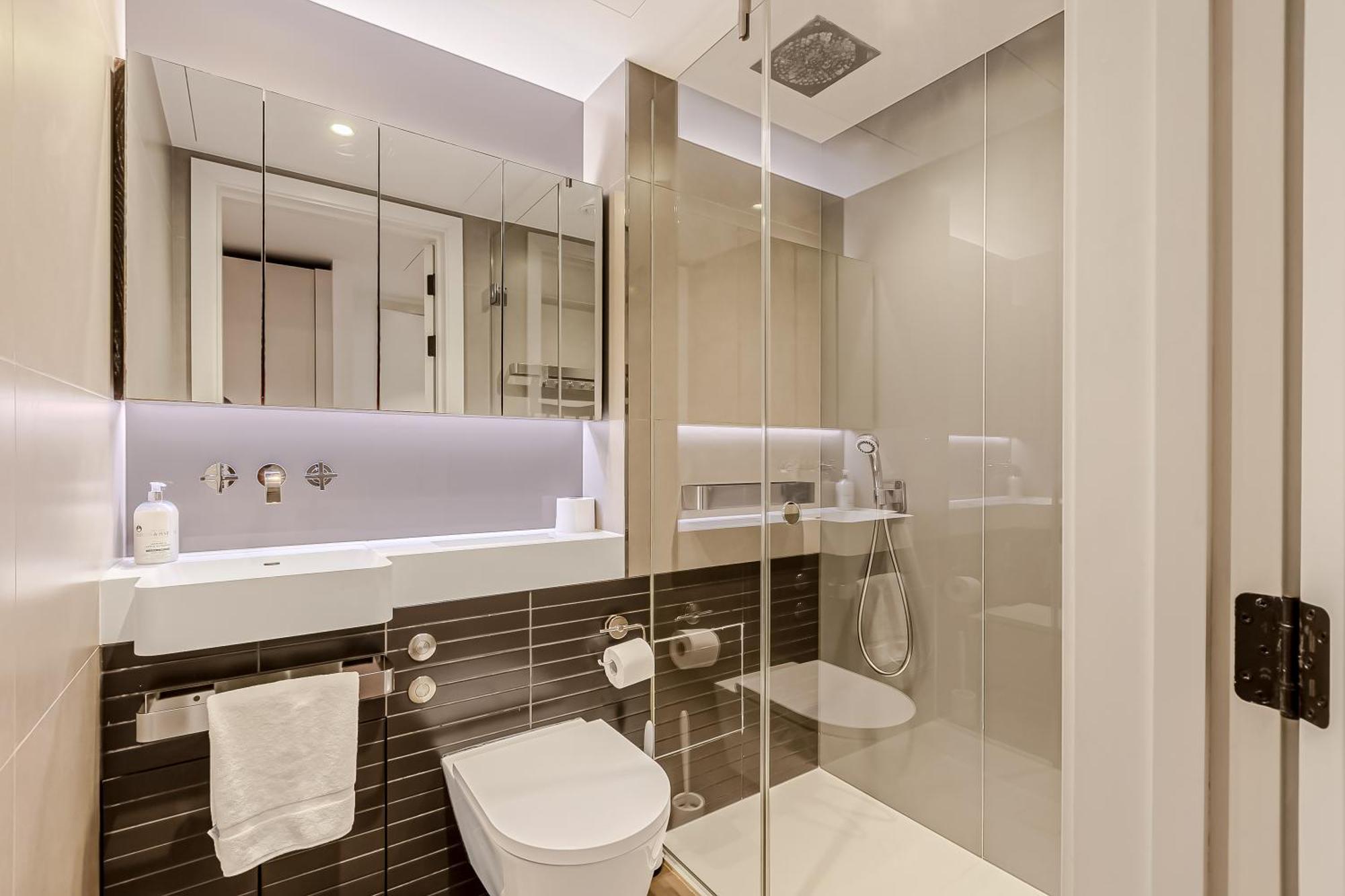 Appartement Radiant 2 Bdr With Balcony In Luxury Building *