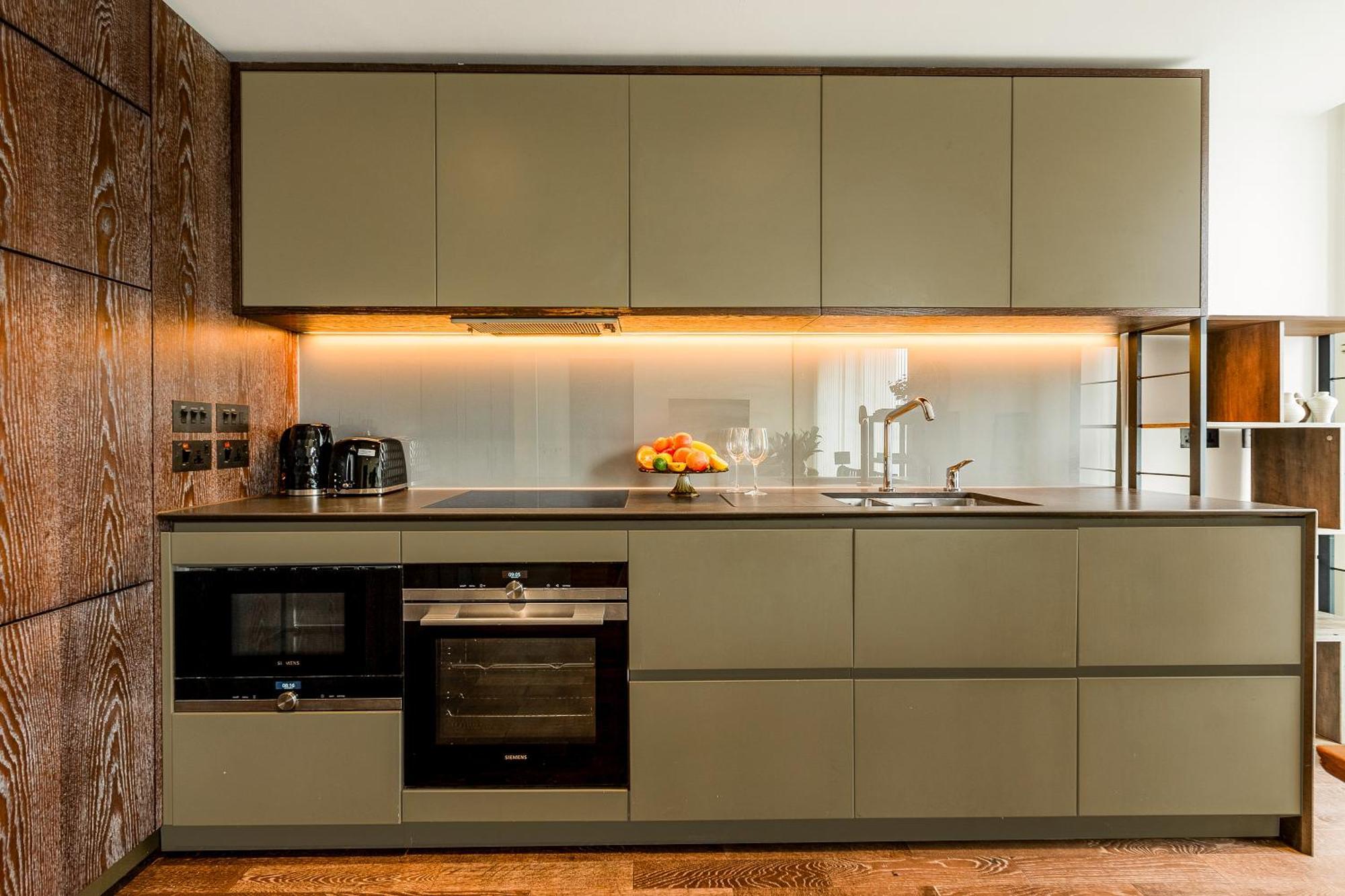Radiant 2 Bdr With Balcony In Luxury Building Londres