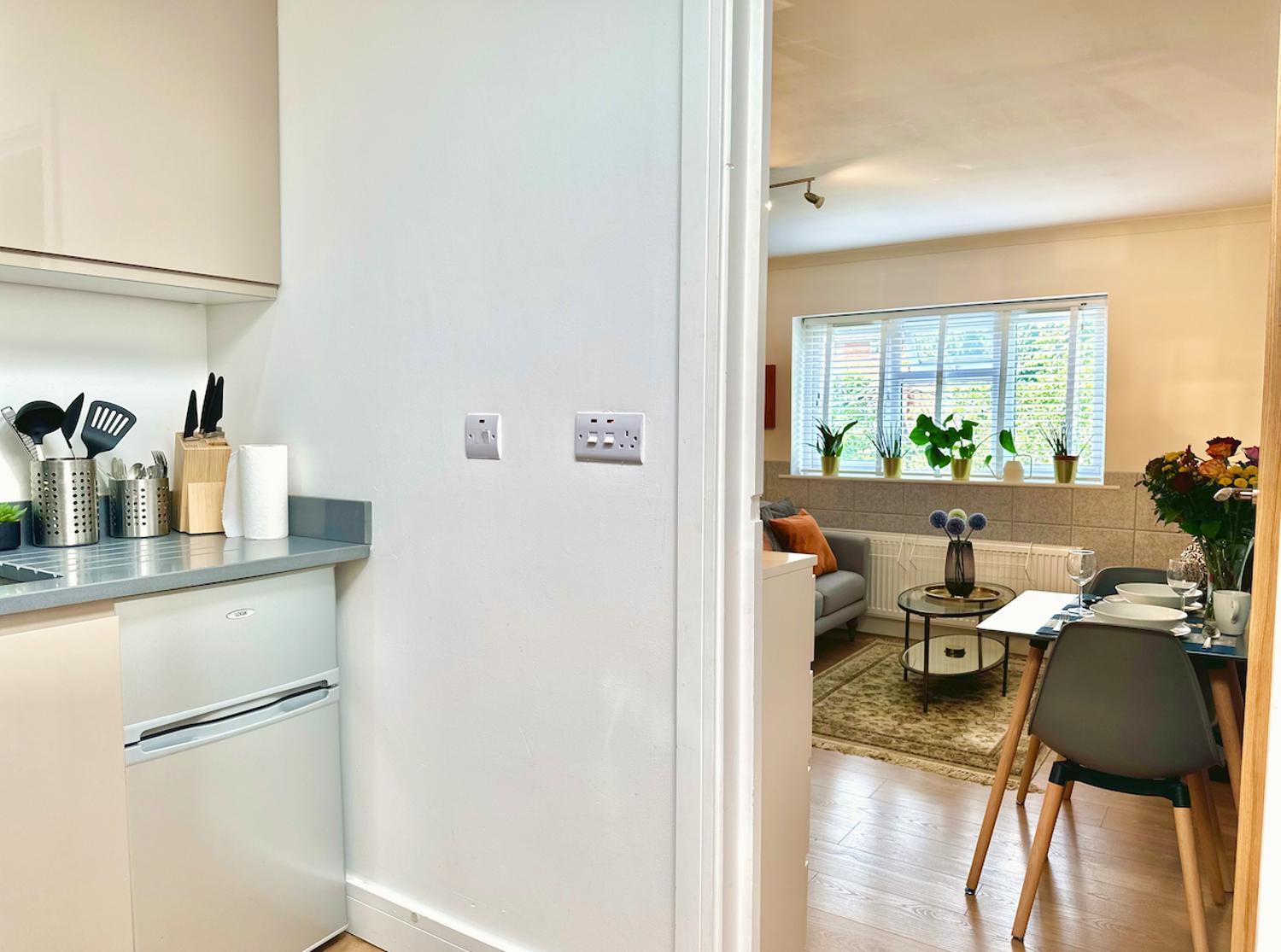 Stunning Business Travellers Studio En-Suite Bathroom Garden View *