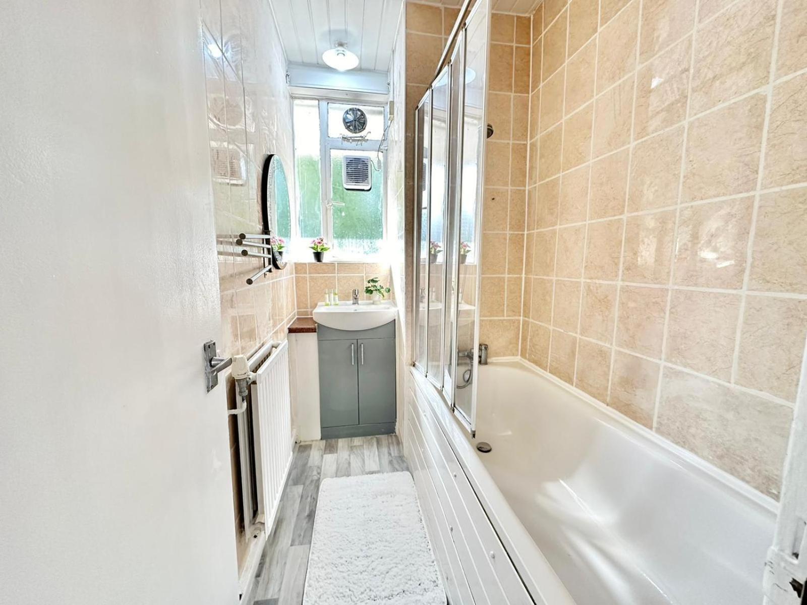 Paddington Two Bedroom Appartement *