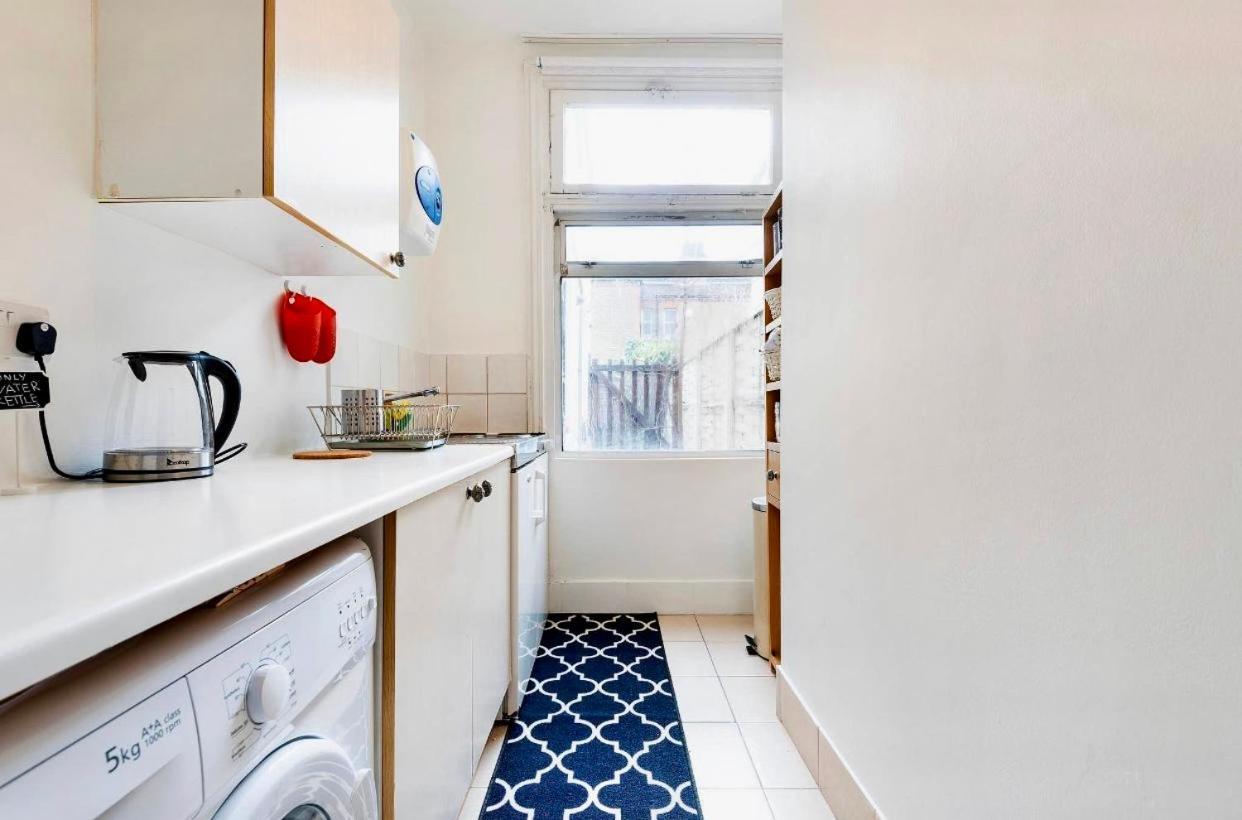 Colourful Flat * London