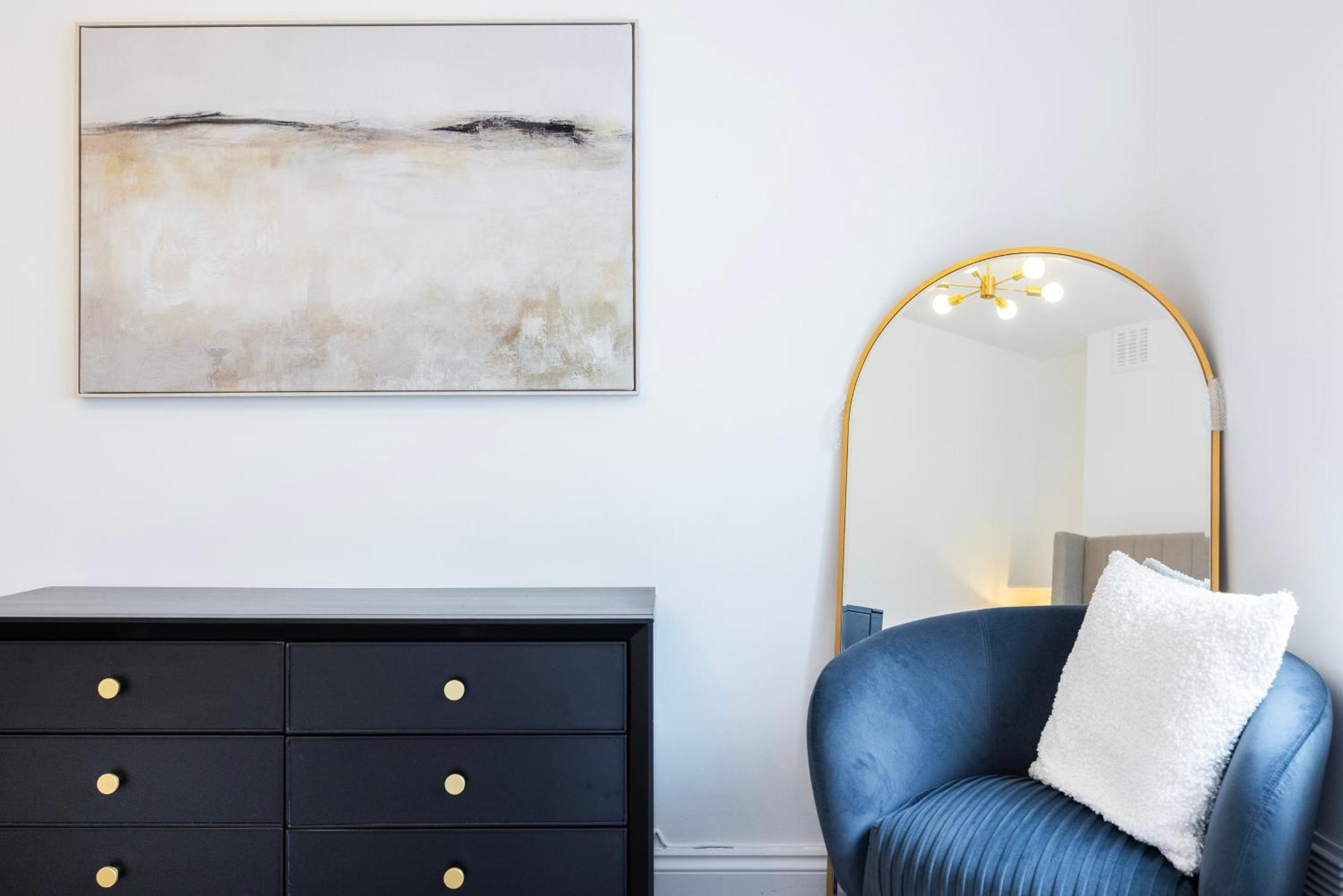 1 Bed On Ivor Place *