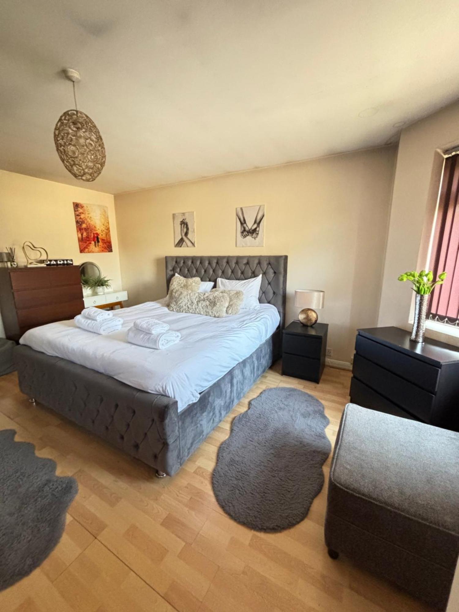 Vakantiehuis City Airport Serviced House