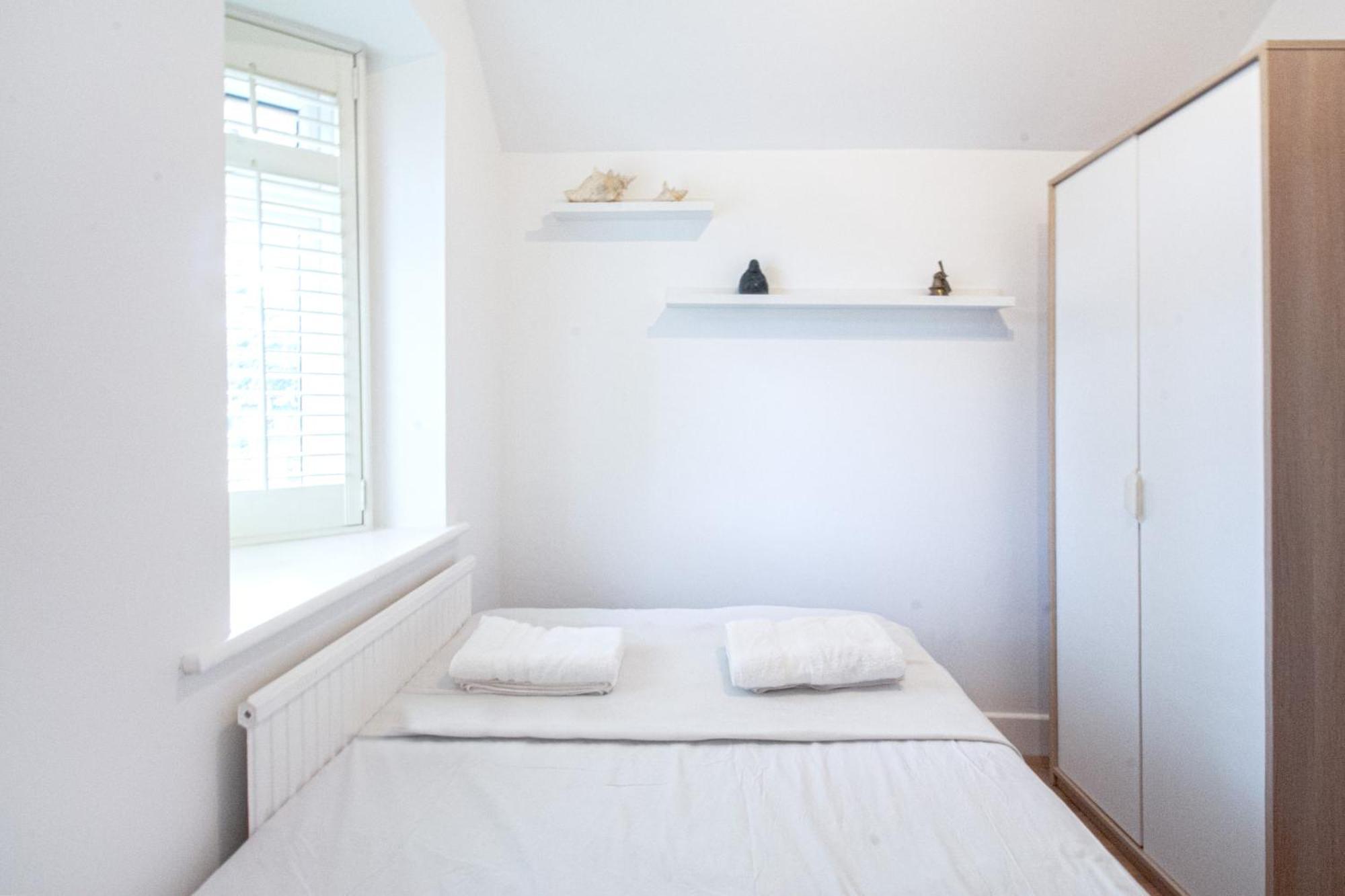 Appartement Beautiful 4 Bedroom With Garden Sleeps 10