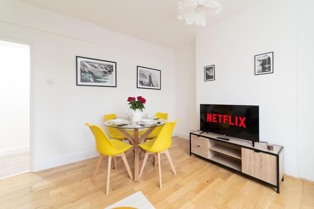 Appartement Two Bedroom By Buonomo Short Lets & Serviced In Balham With Balcony *