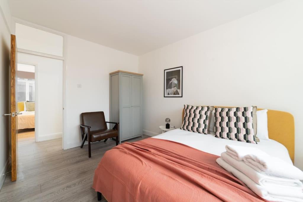 Appartement Two Bedroom By Buonomo Short Lets & Serviced In Balham With Balcony *