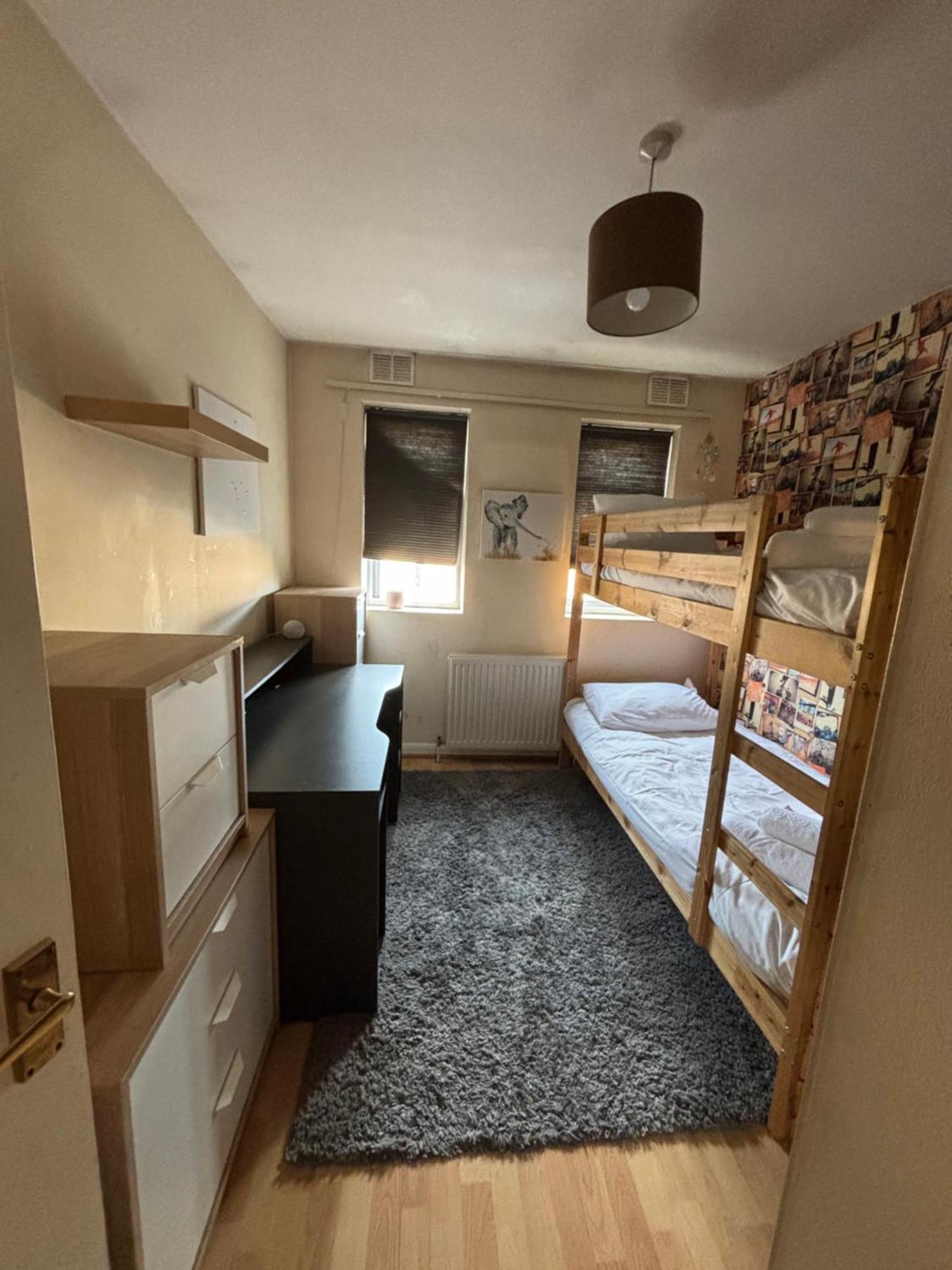 Vakantiehuis City Airport Serviced House *